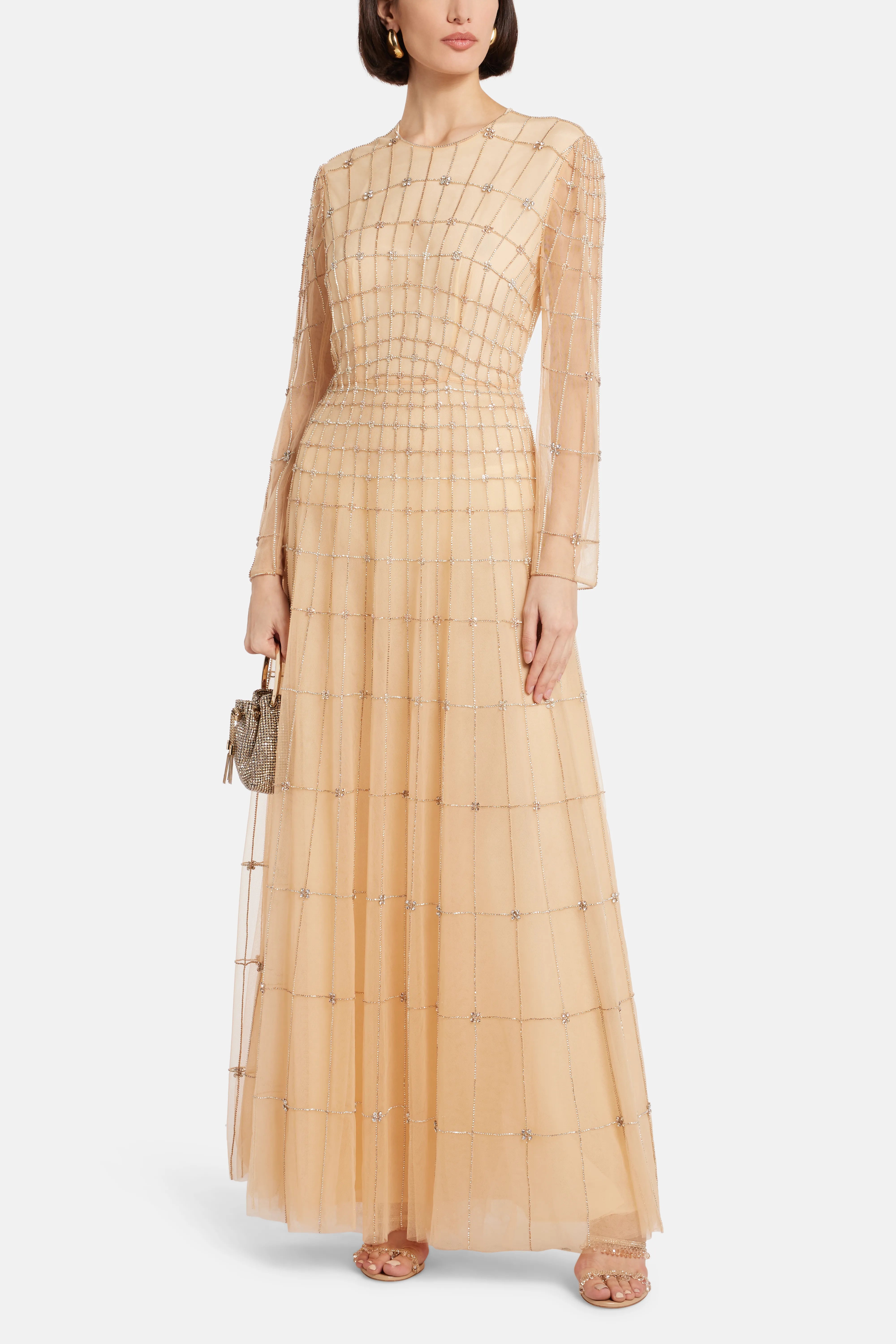 فستان سهرة أنيسة المطرز بتول