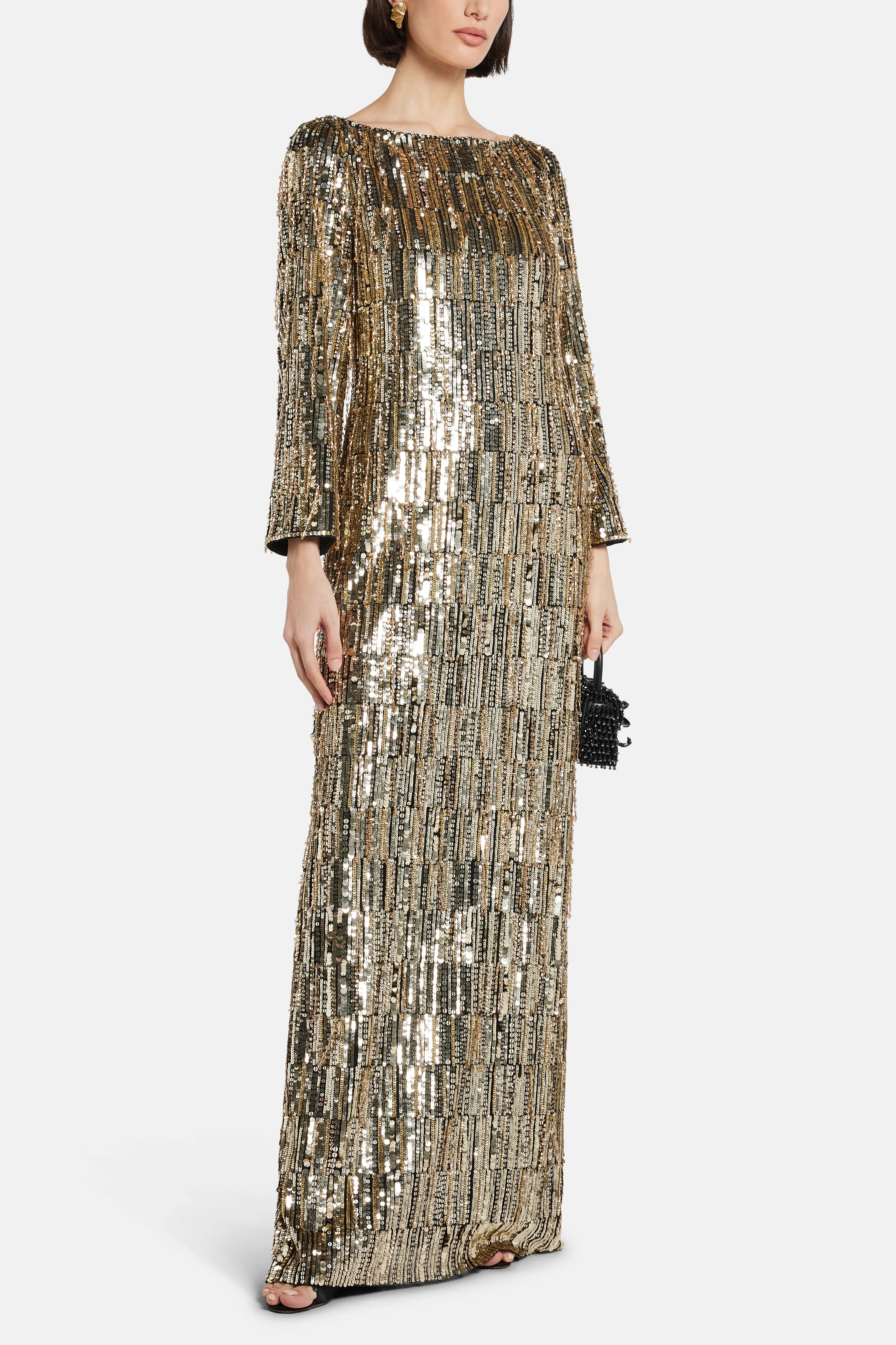 فستان السهرة المطرز إيرثا