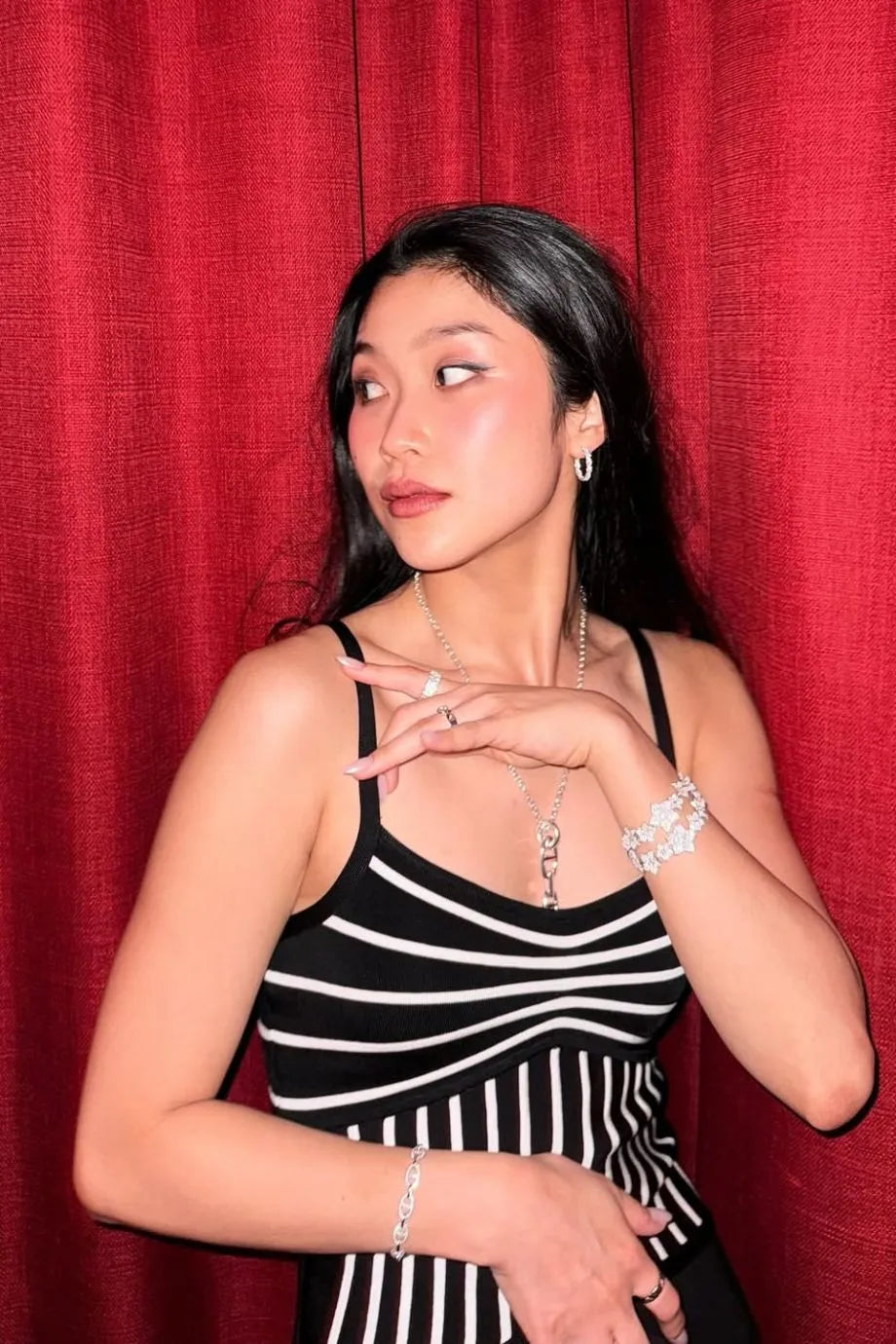 فستان ماكسي محبوك أوفيليا بدون أكمام باللون الأسود