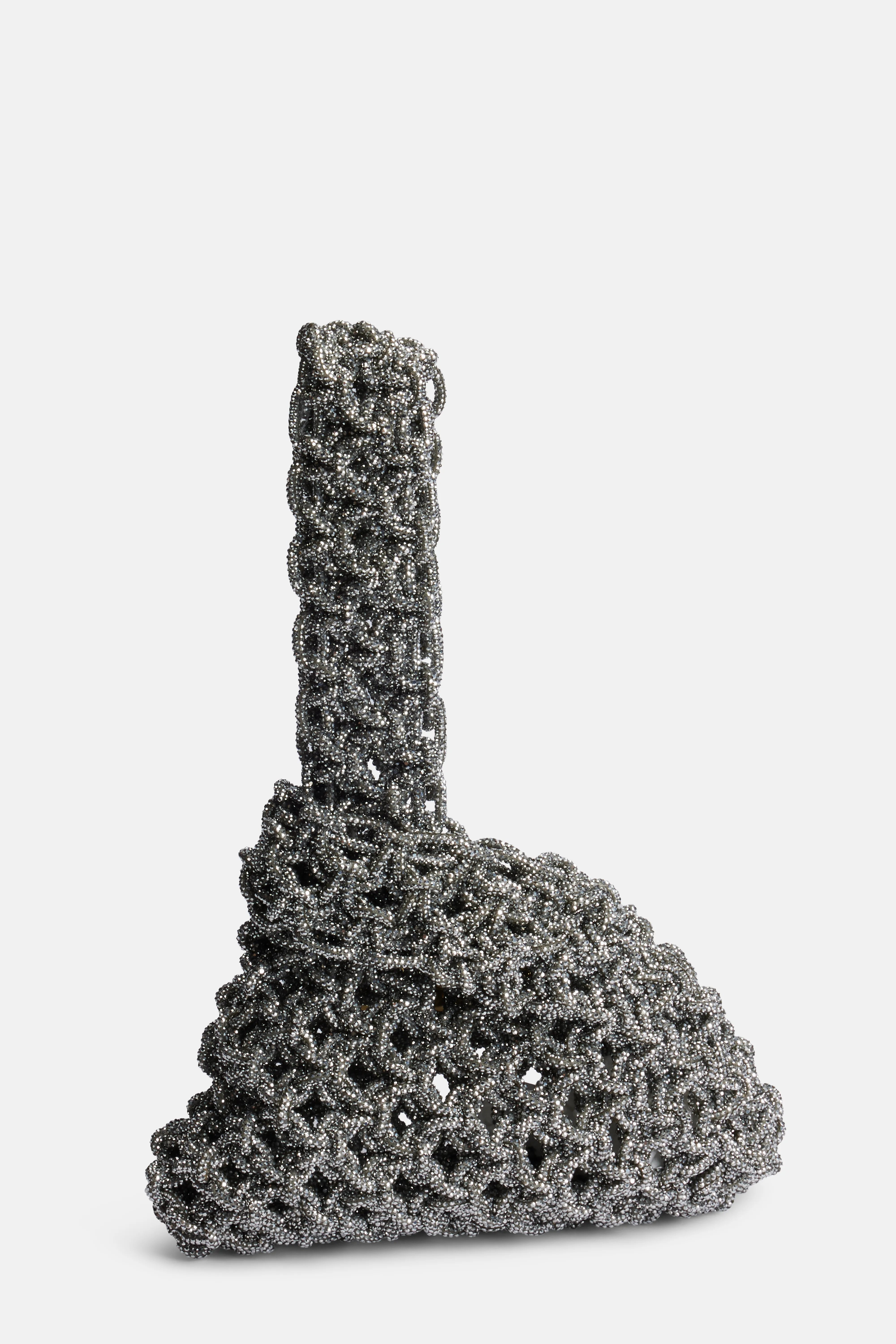 حقيبة نيكي مزينة بالكريستال بمقبض علوي باللون الفضي