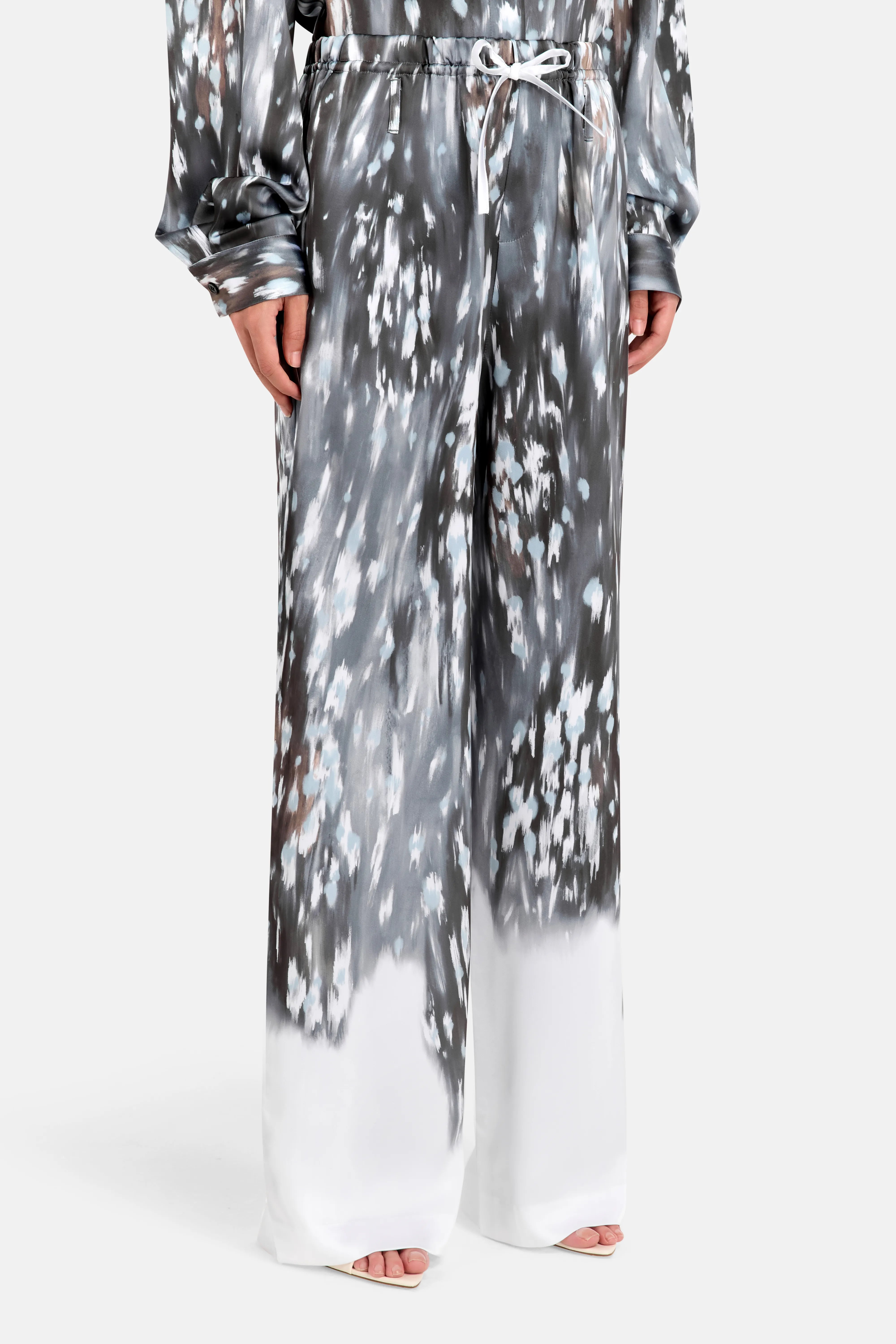 Veolina Patterned Wide Legged Trousers in Grey