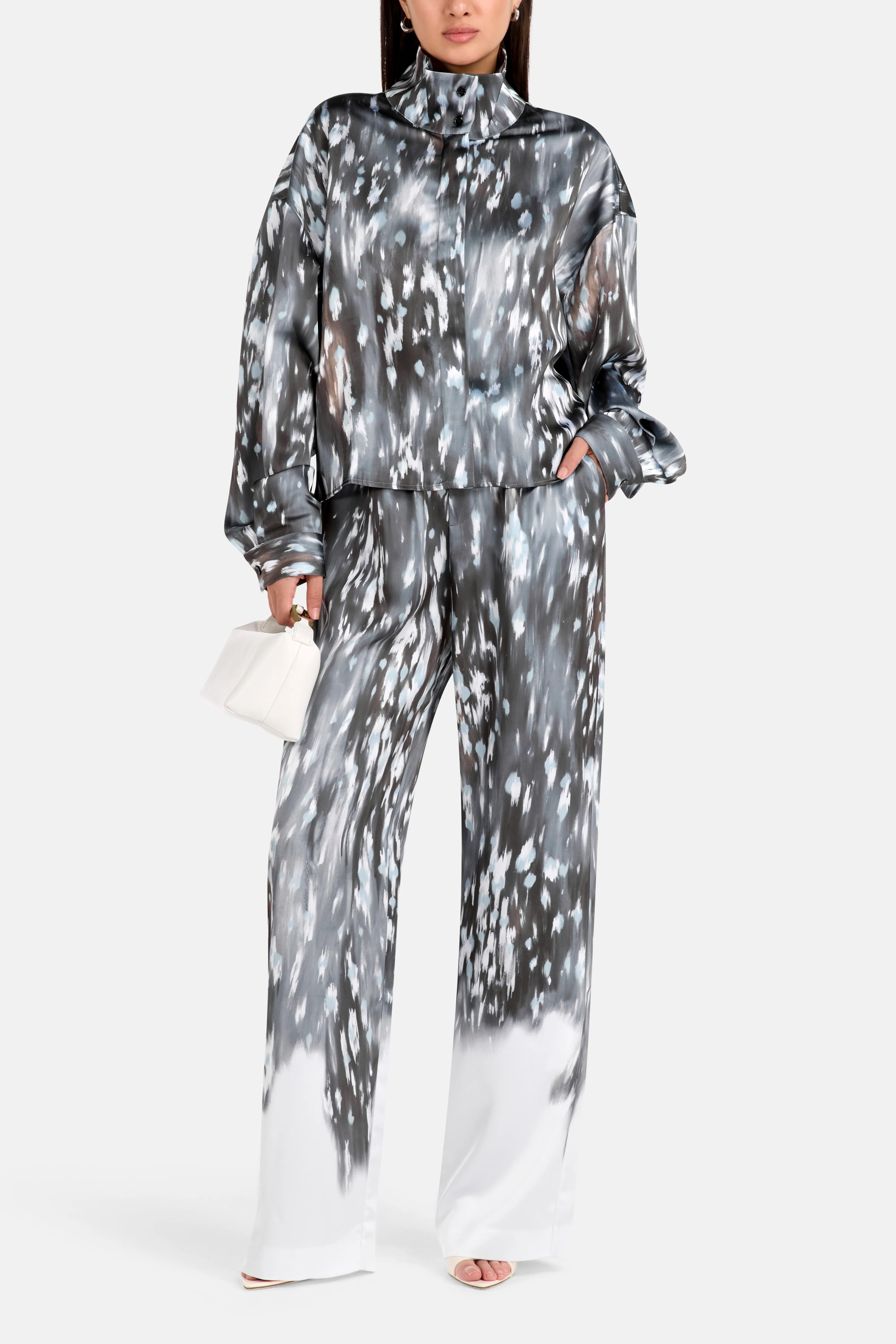 Veolina Patterned Wide Legged Trousers in Grey
