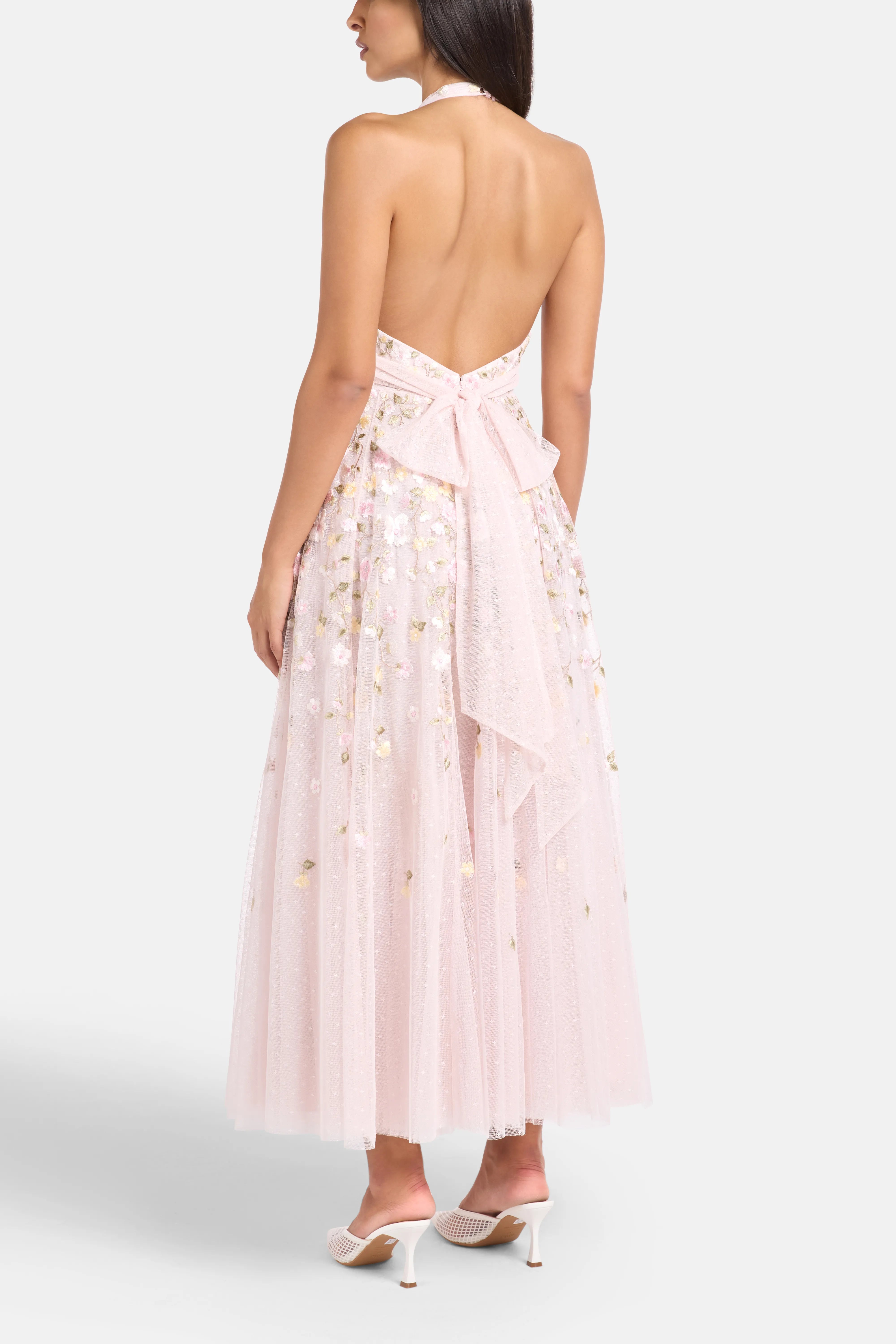 Trailing Roses Halter Neck Sleeveless Floral Evening Dress in Pink