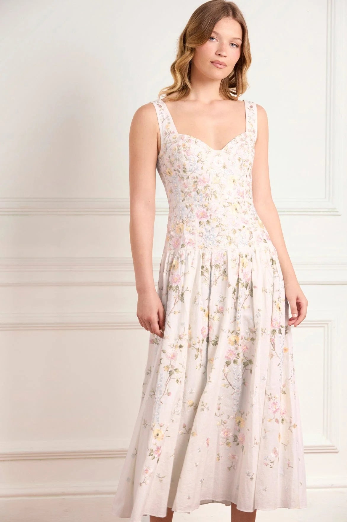 Garden Rose Linen Blend Sleeveless Floral Evening Dress in White