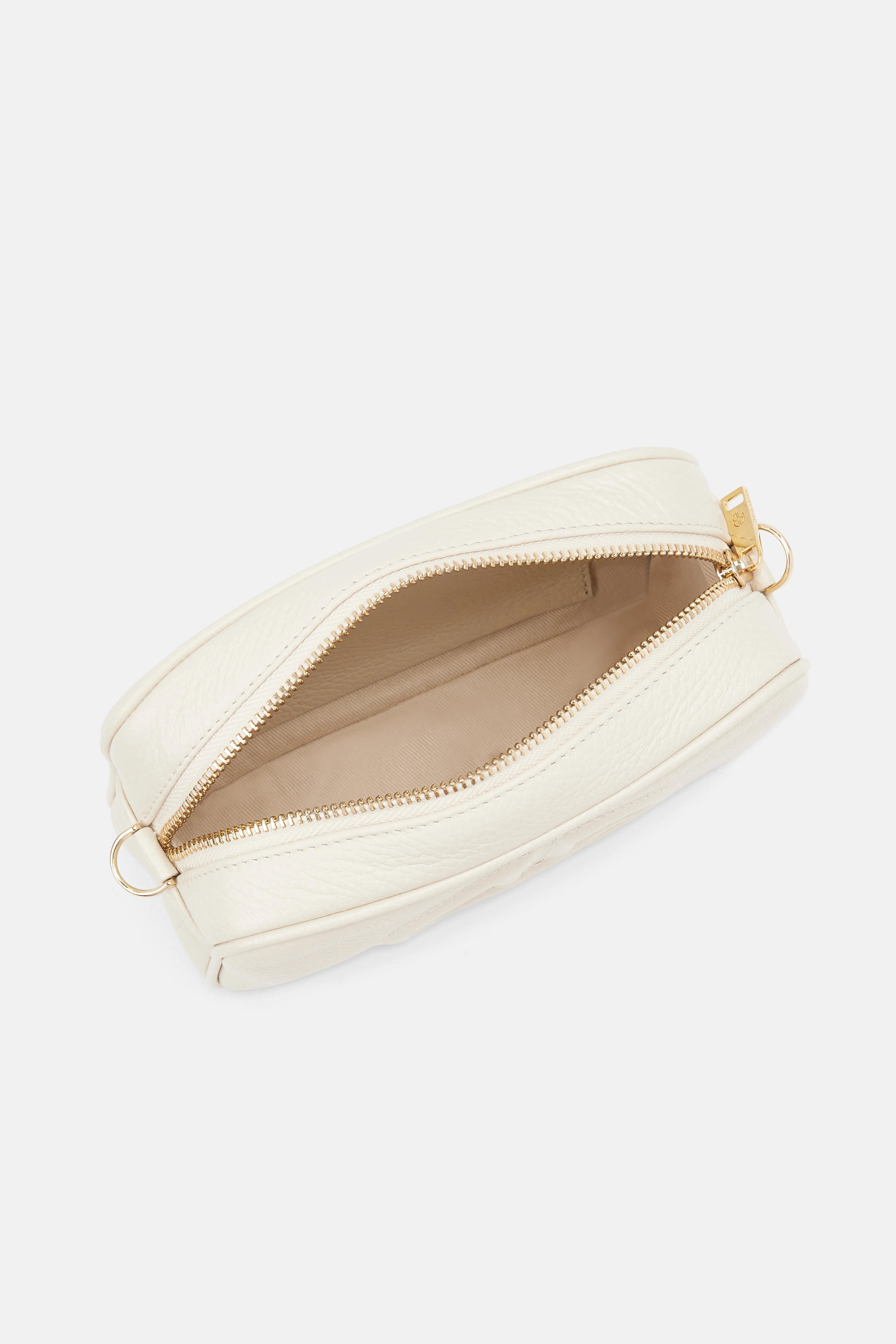 Lili Pebbled Shoulder Bag in Beige