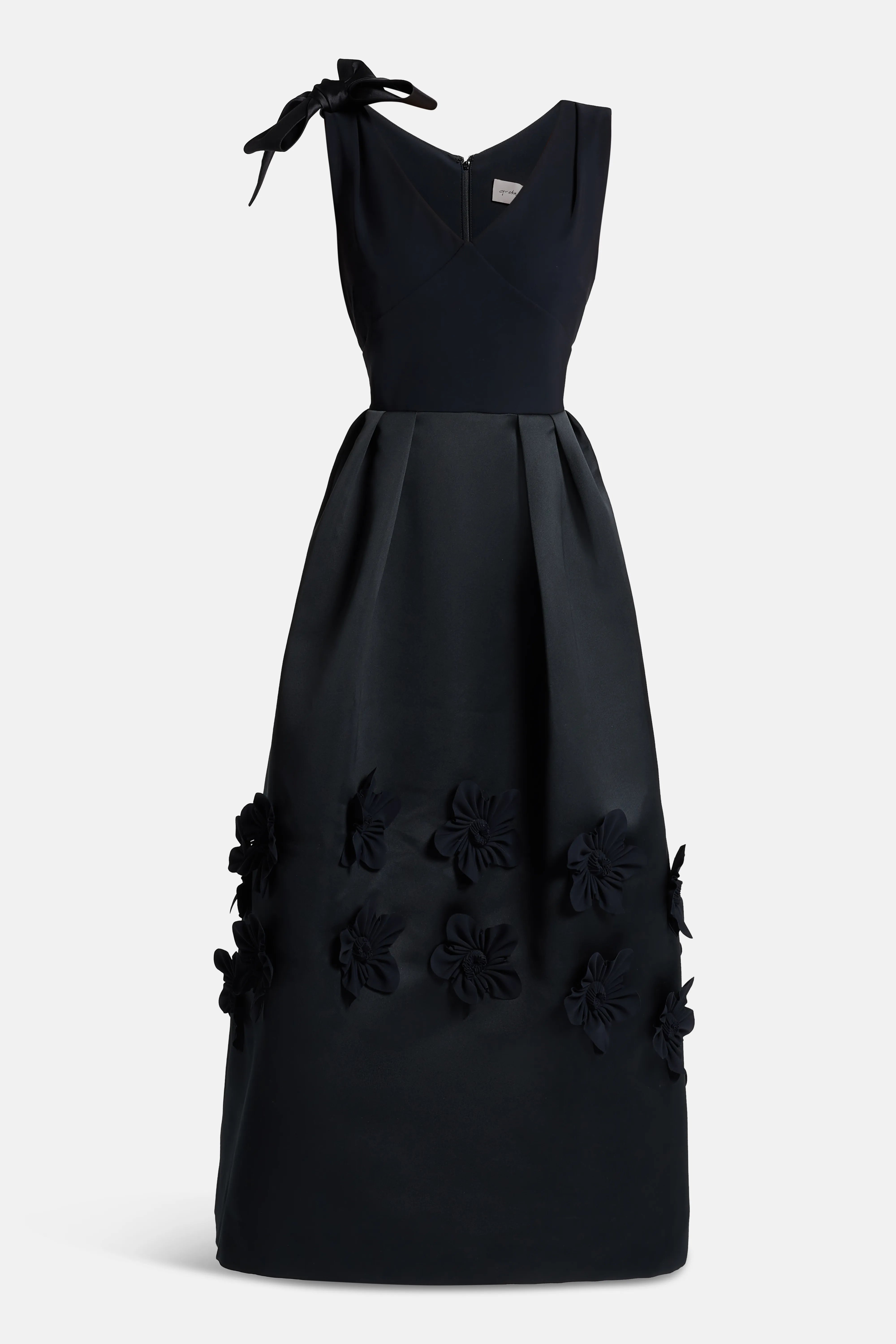 Floral Applique V Neck Sleeveless Silk Blend Evening Gown in Black