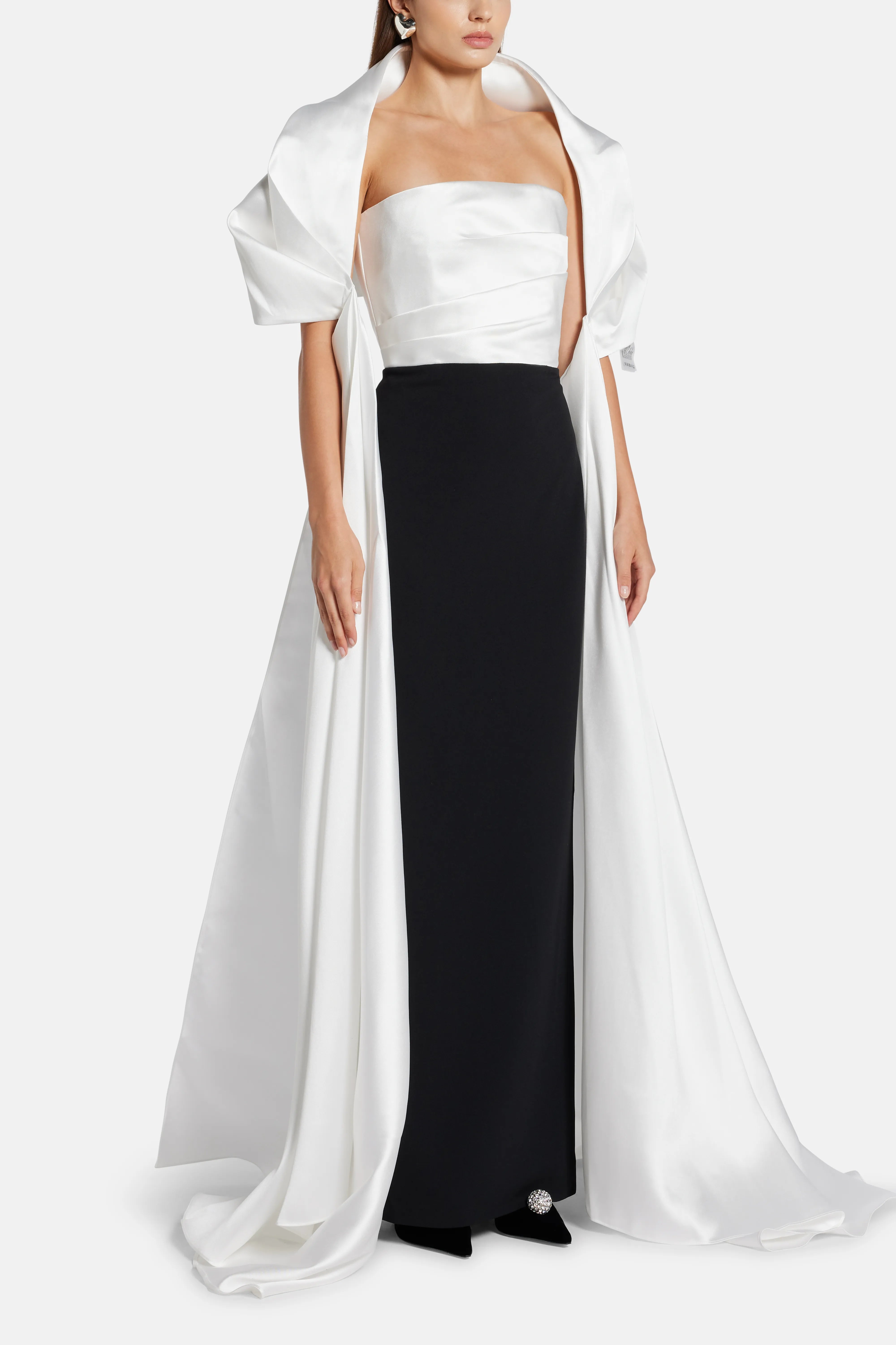 Vera Maxi Dress in Black and White