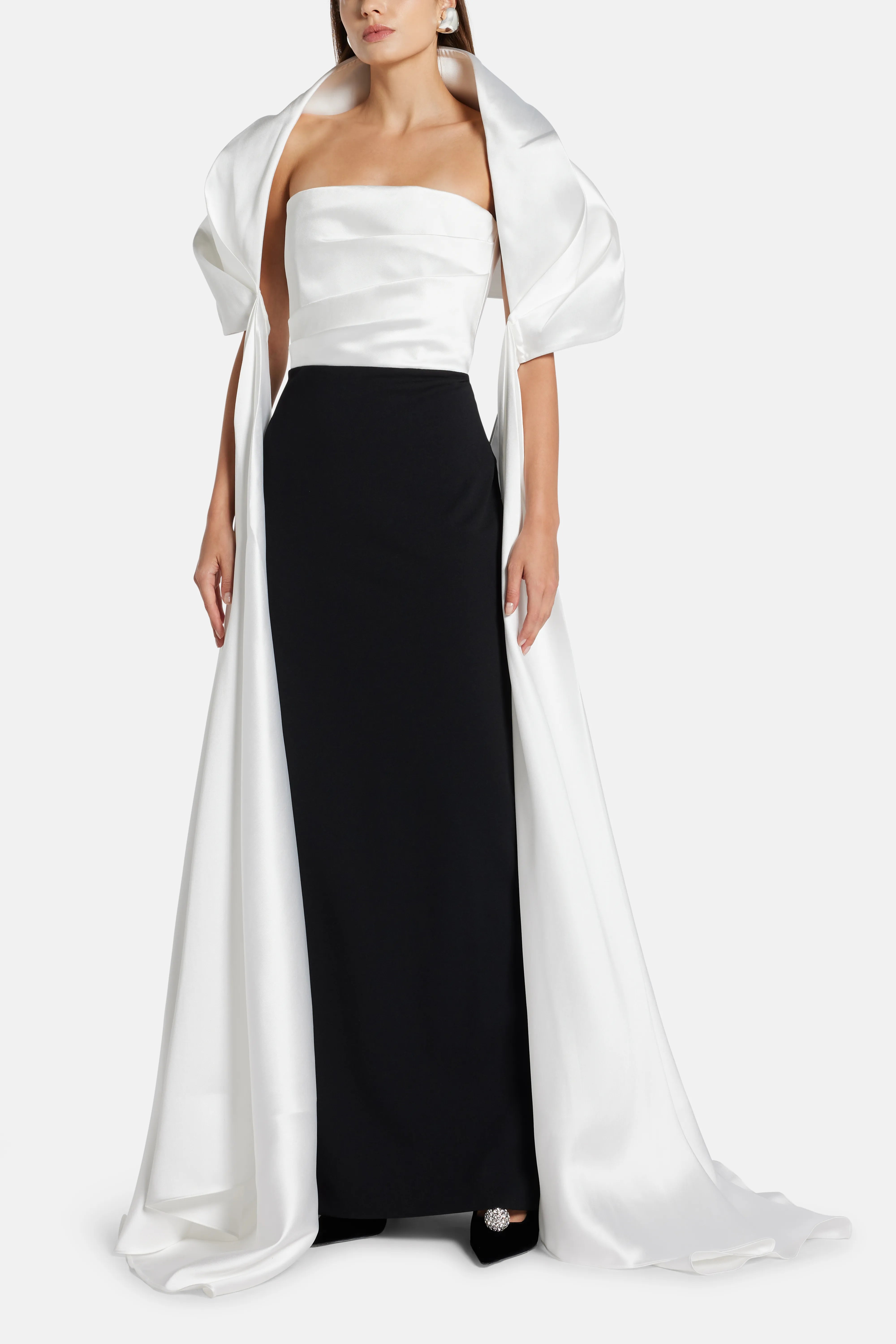 Vera Maxi Dress in Black and White