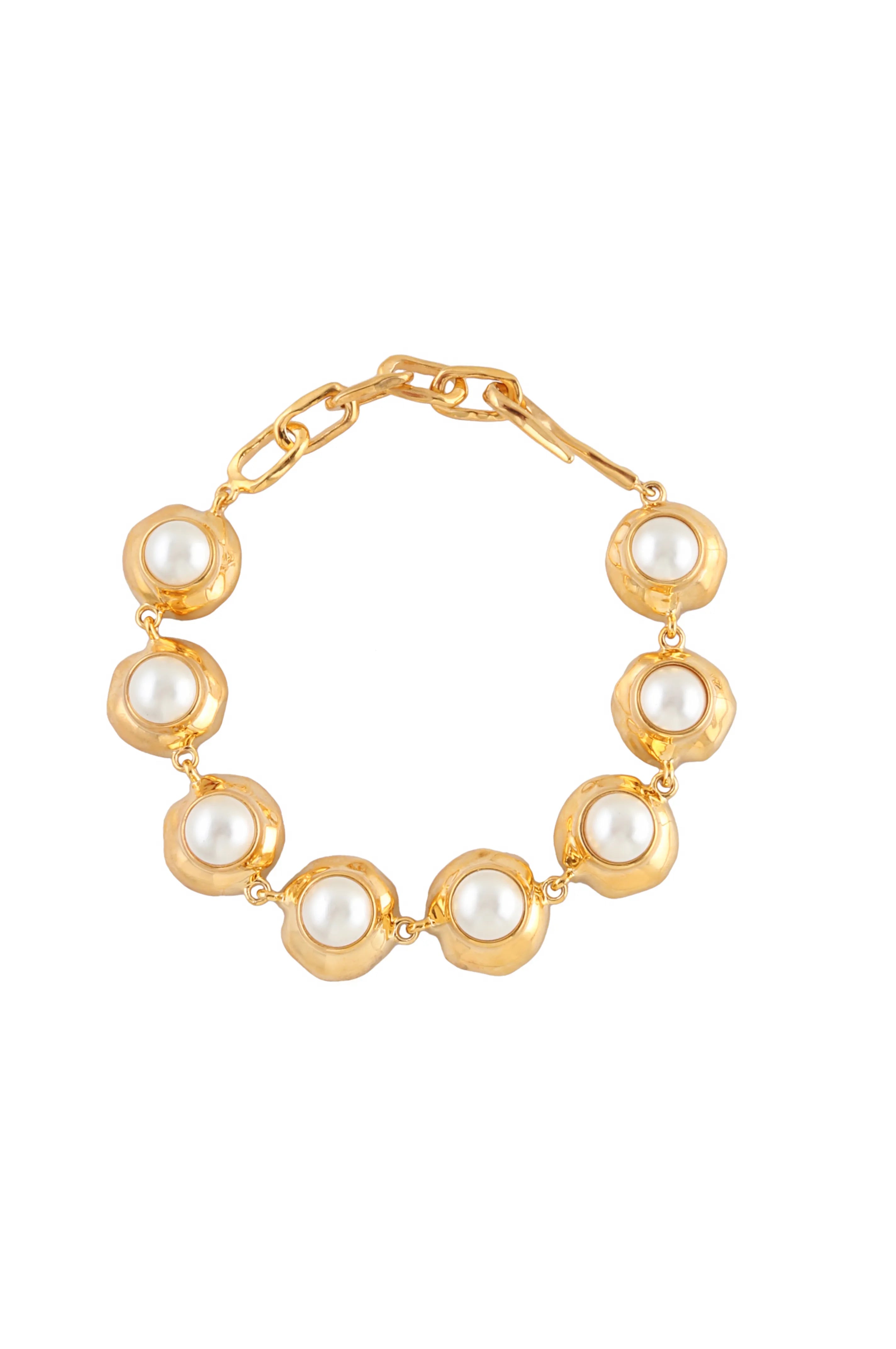 Statement Orbs Bracelet With White Pearls in Gold