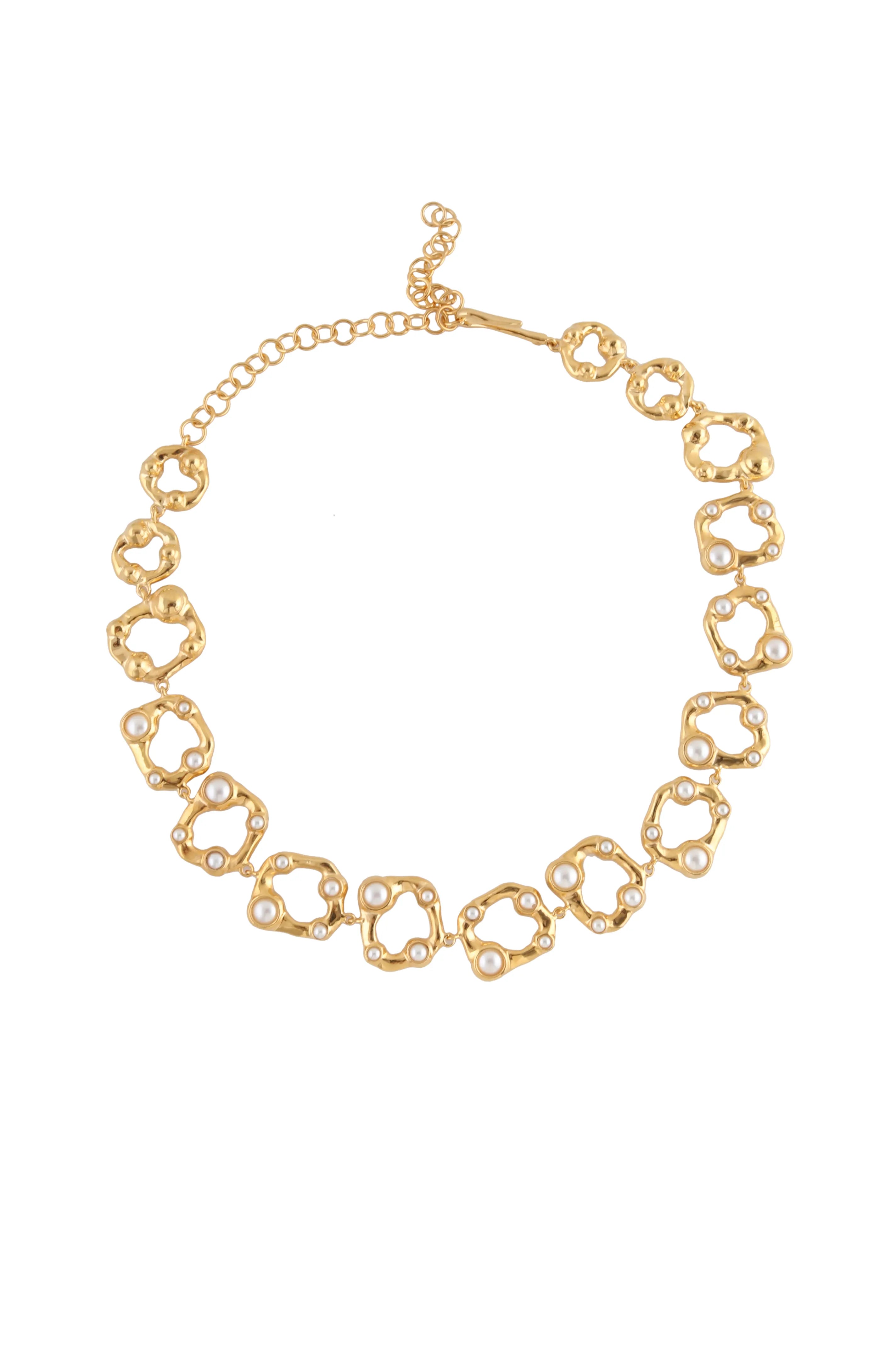 Statement Wave Chain Necklace With White Pearls in Gold