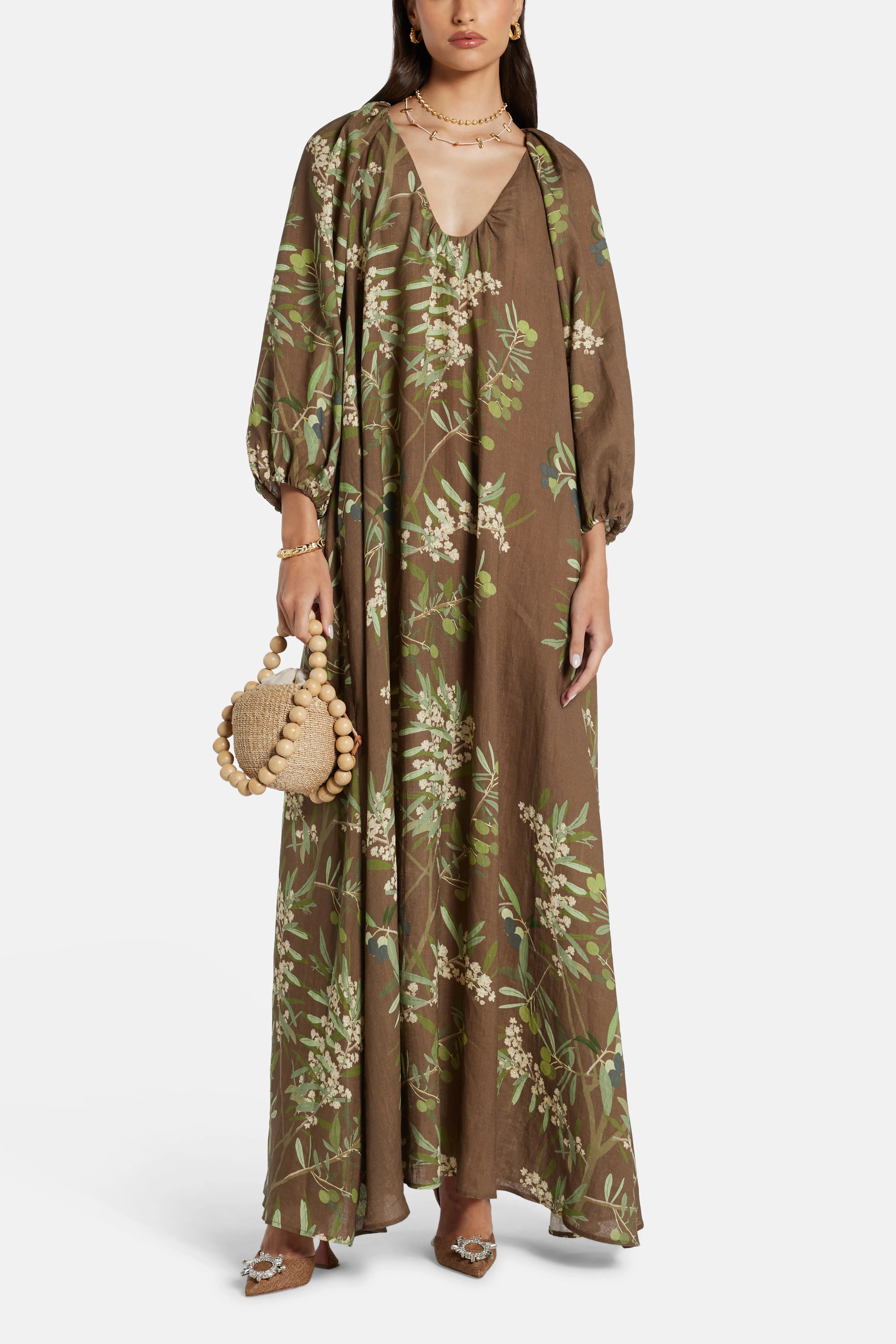 فستان جورجيو ماكسي بأكمام منتفخة باللون البني