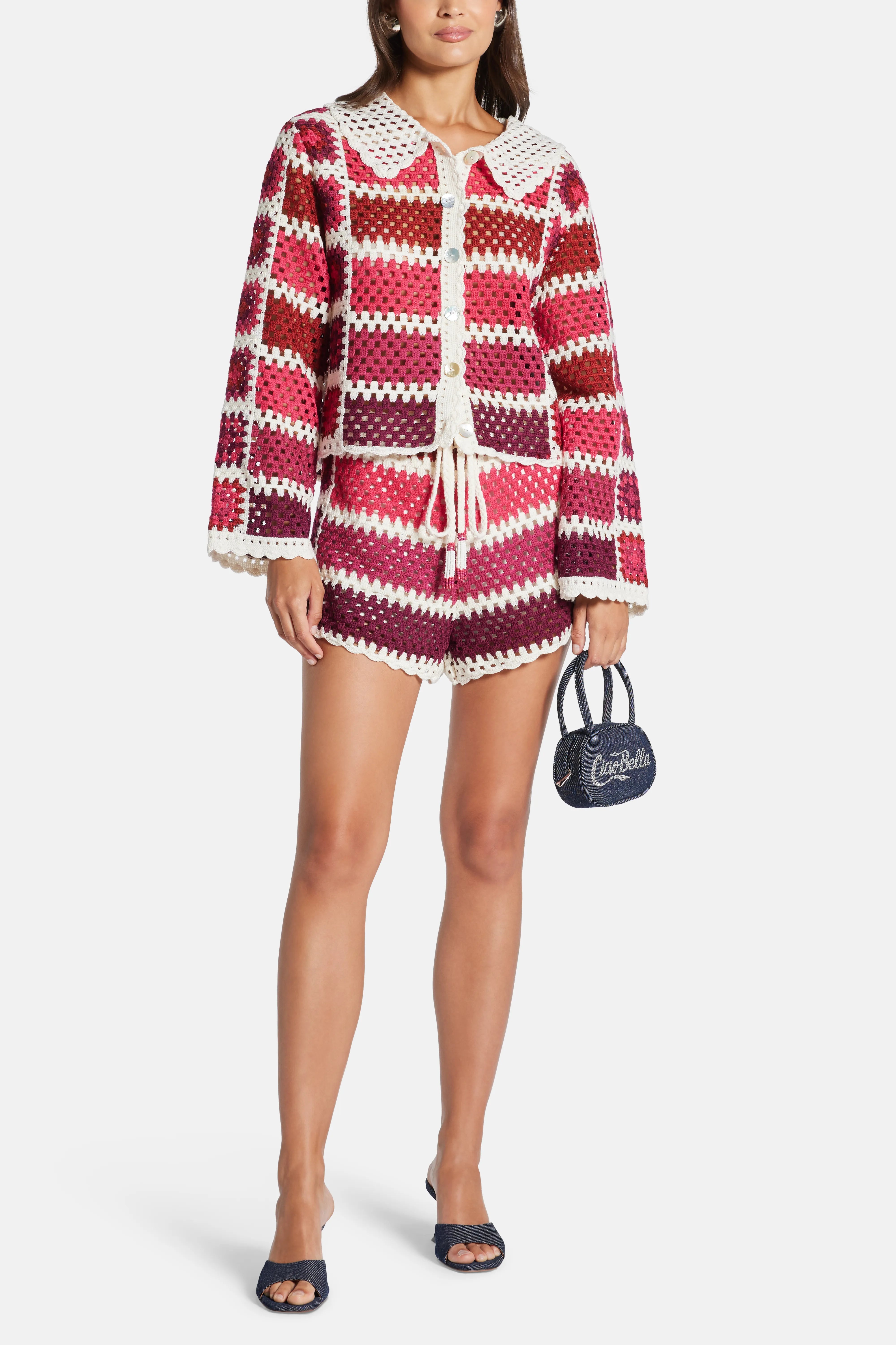 Crochet Tiles Knit Shorts In Red