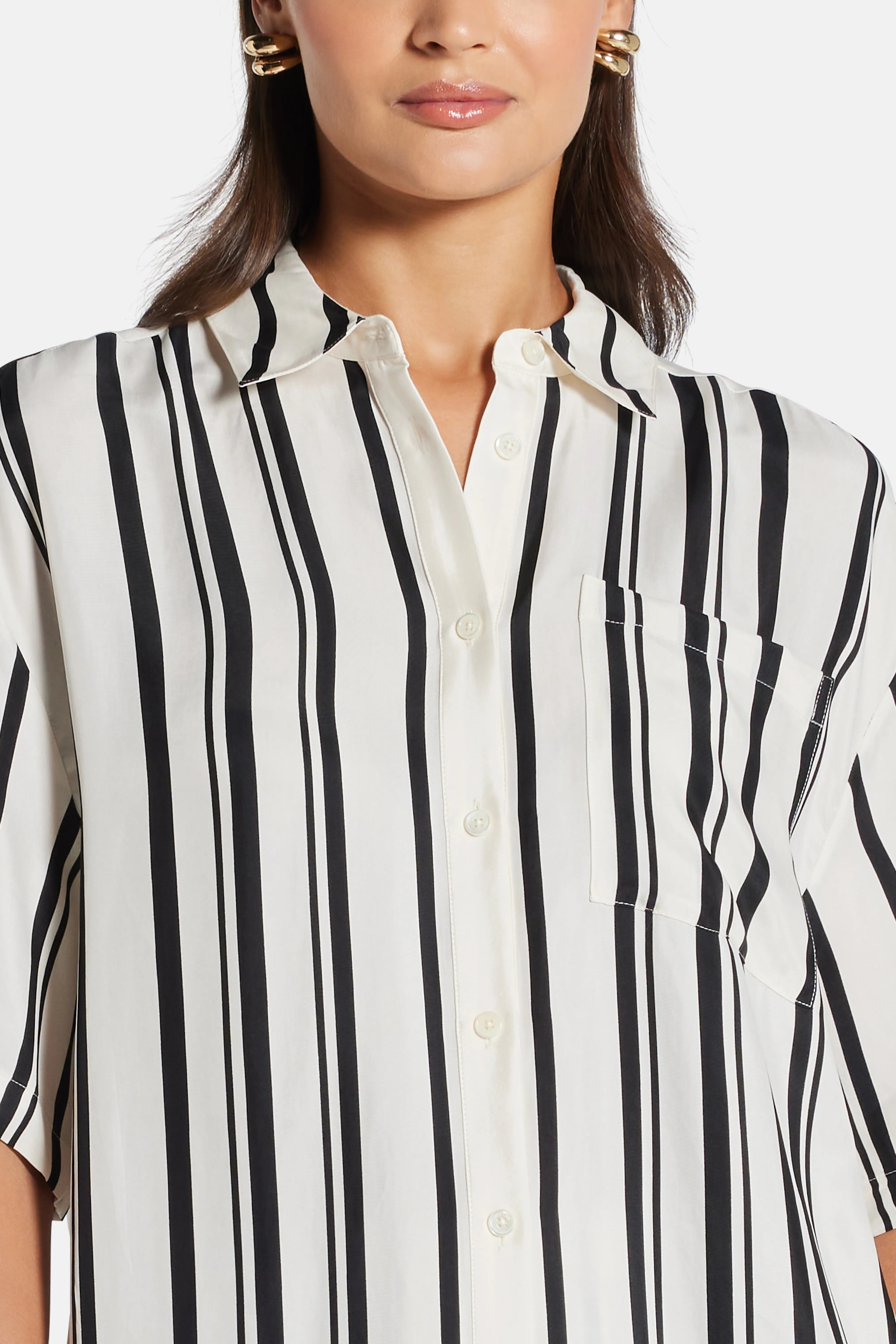 Coco Stripes Short Sleeves Shirt in Black and White