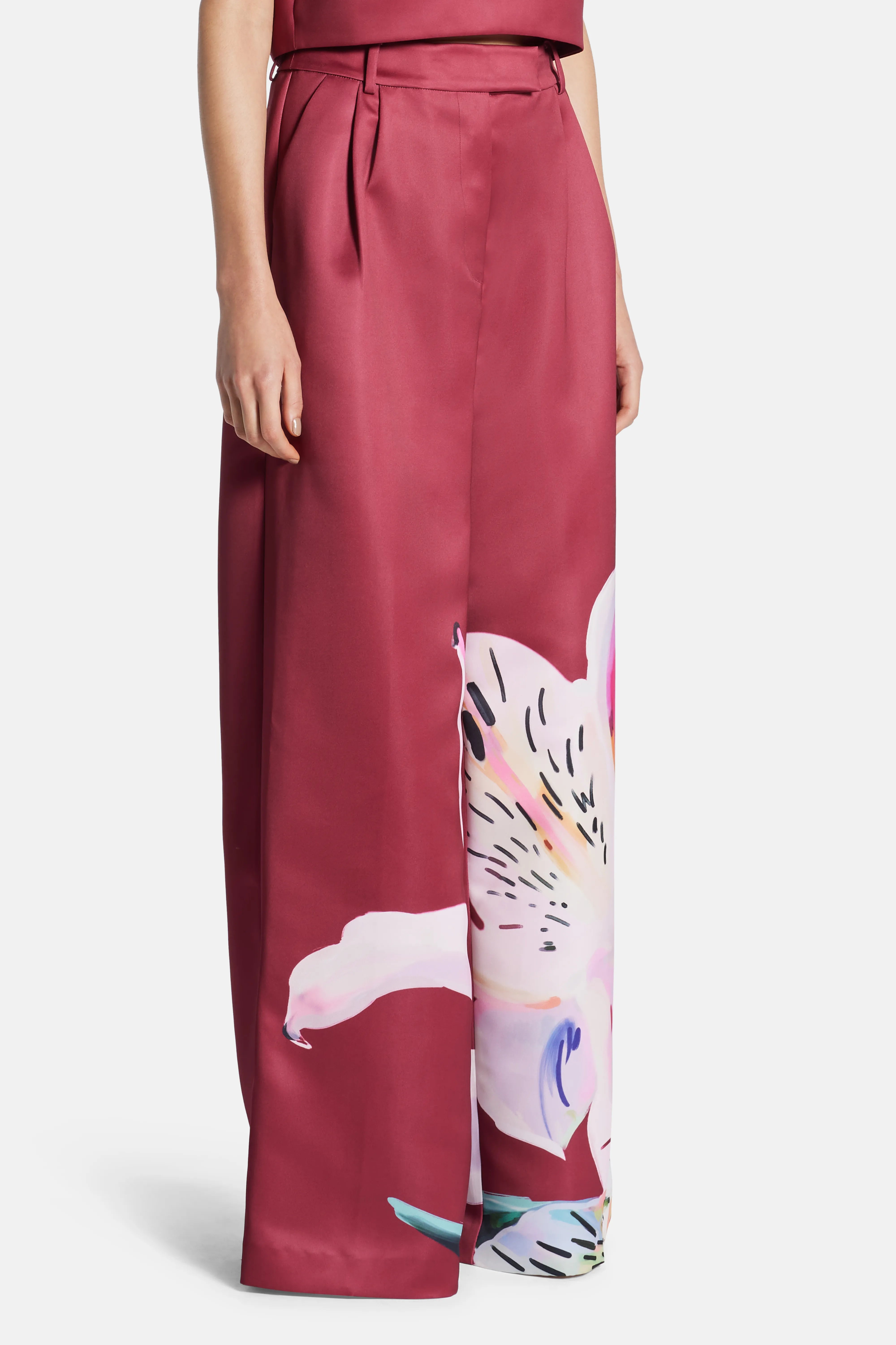 Elisha Floral Wide Leg Pants In Burgundy