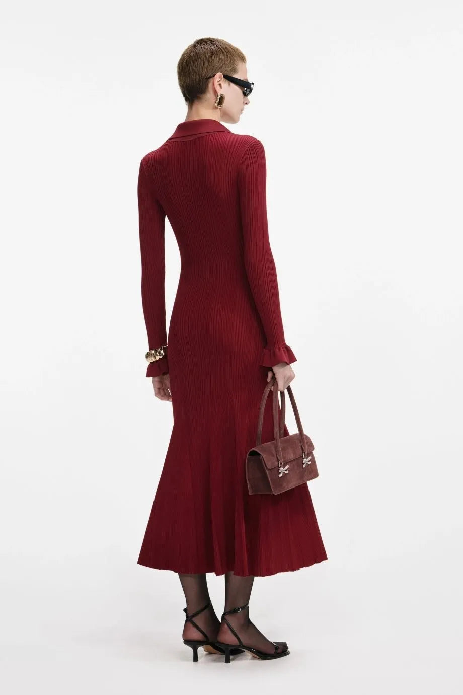 فستان ماكسي محبوك باللون البورجوندي