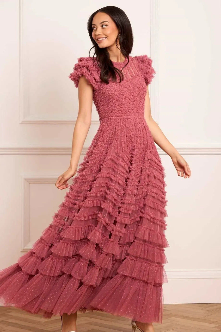 La Vie En Rose Round Neck Short Sleeves Evening Dress in Maroon