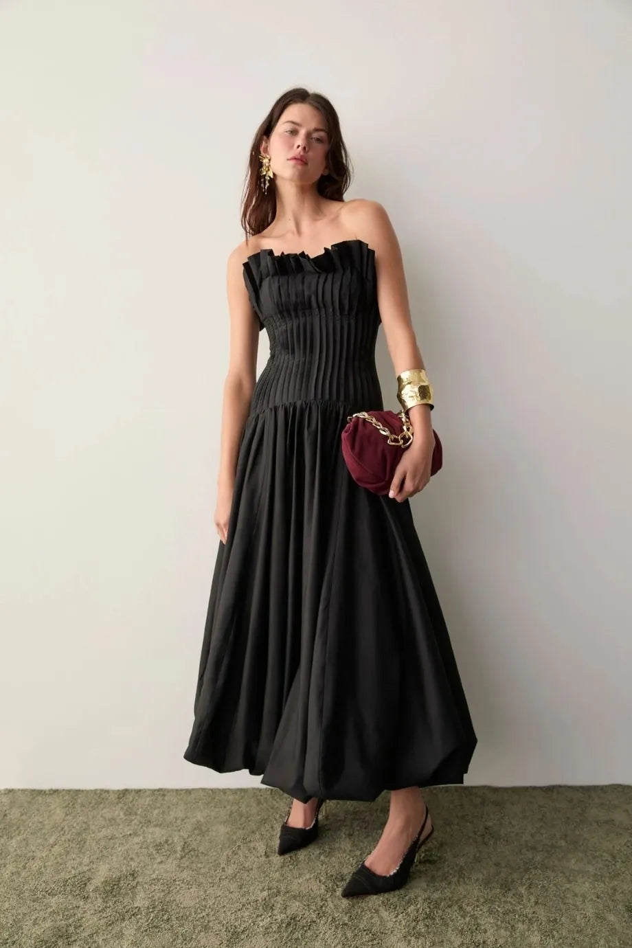 Ivy Bubble Hem Cotton Maxi Dress in Black
