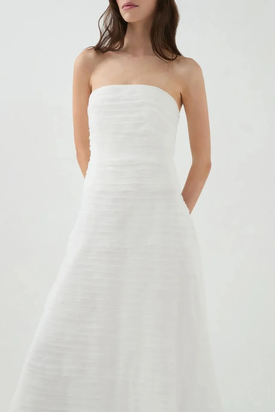 فستان ماكسي ساوندسكيب باللون الأبيض