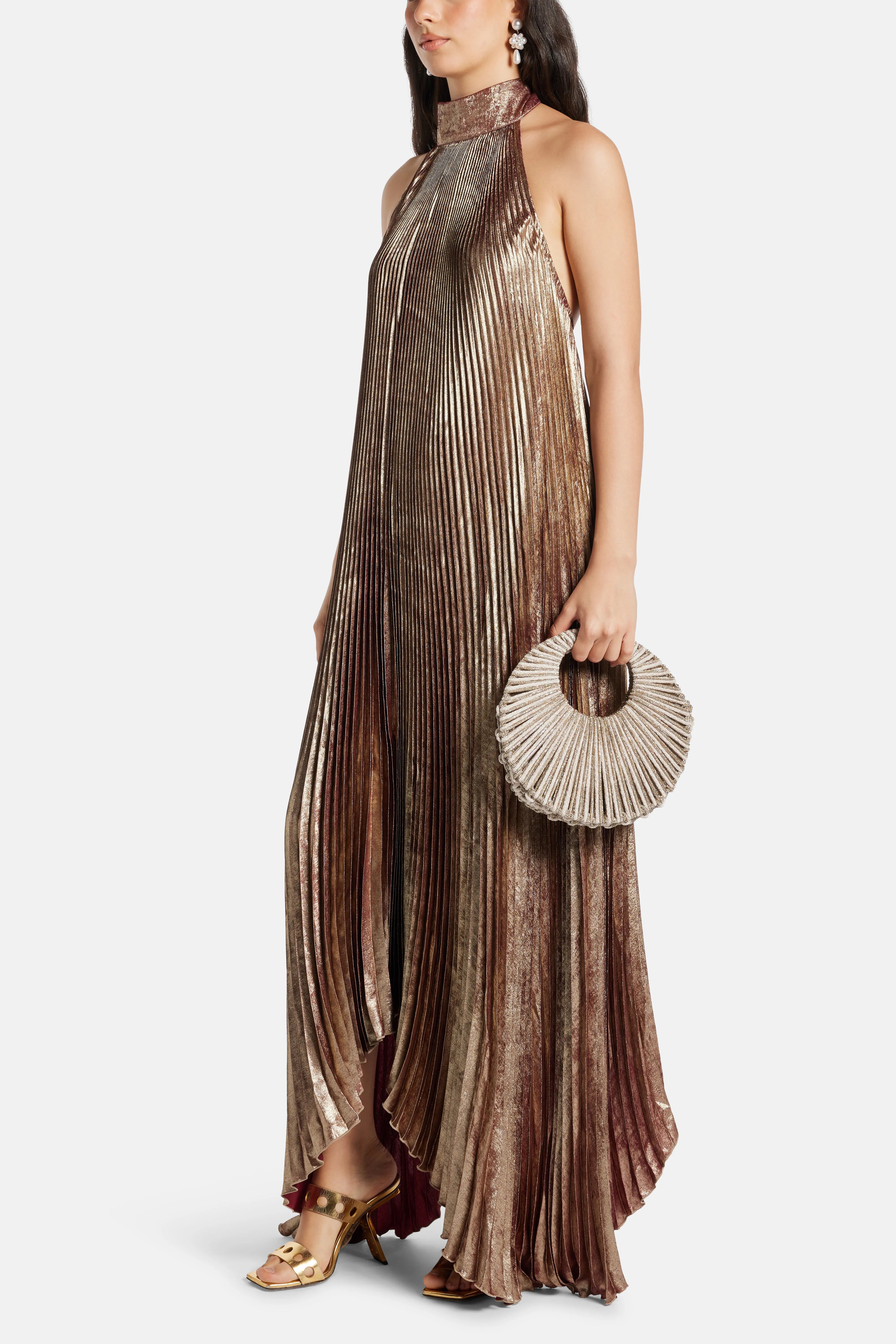 فستان سهرة أوليمبيا بدون أكمام باللون الذهبي