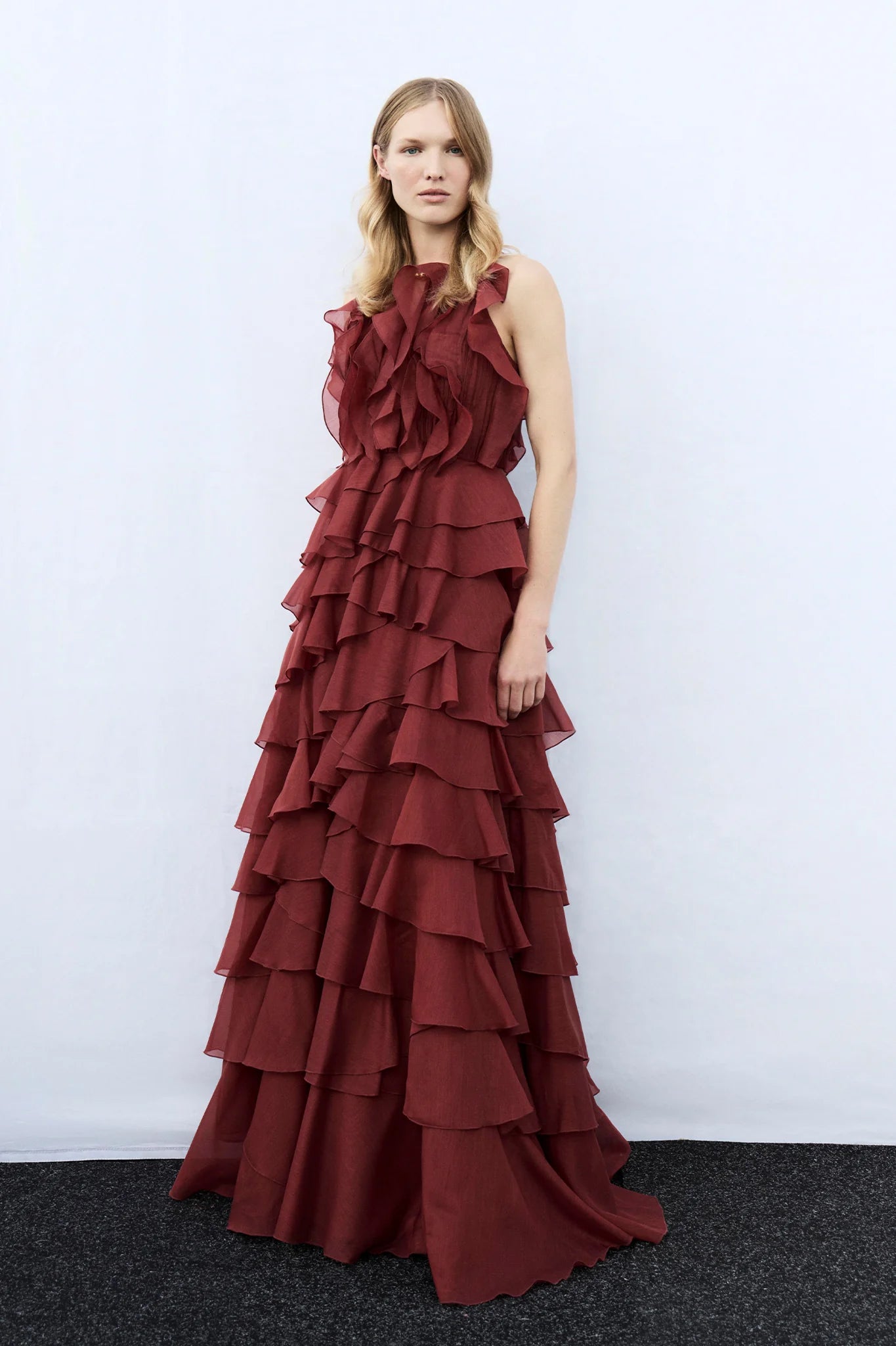 Cleo Sleeveless Maxi Dress In Brown