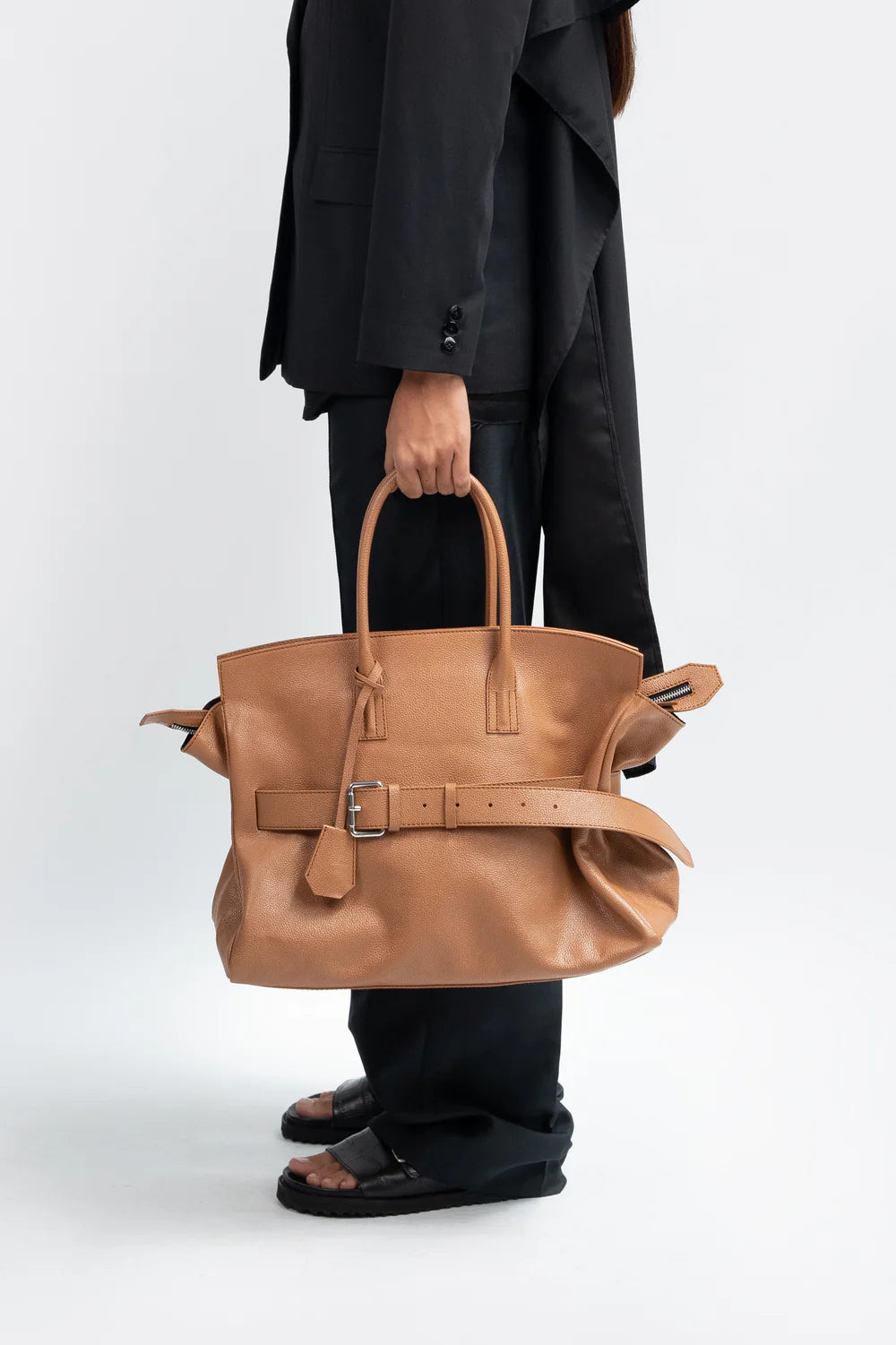 Affix Grain Leather Shoulder Bag in Brown