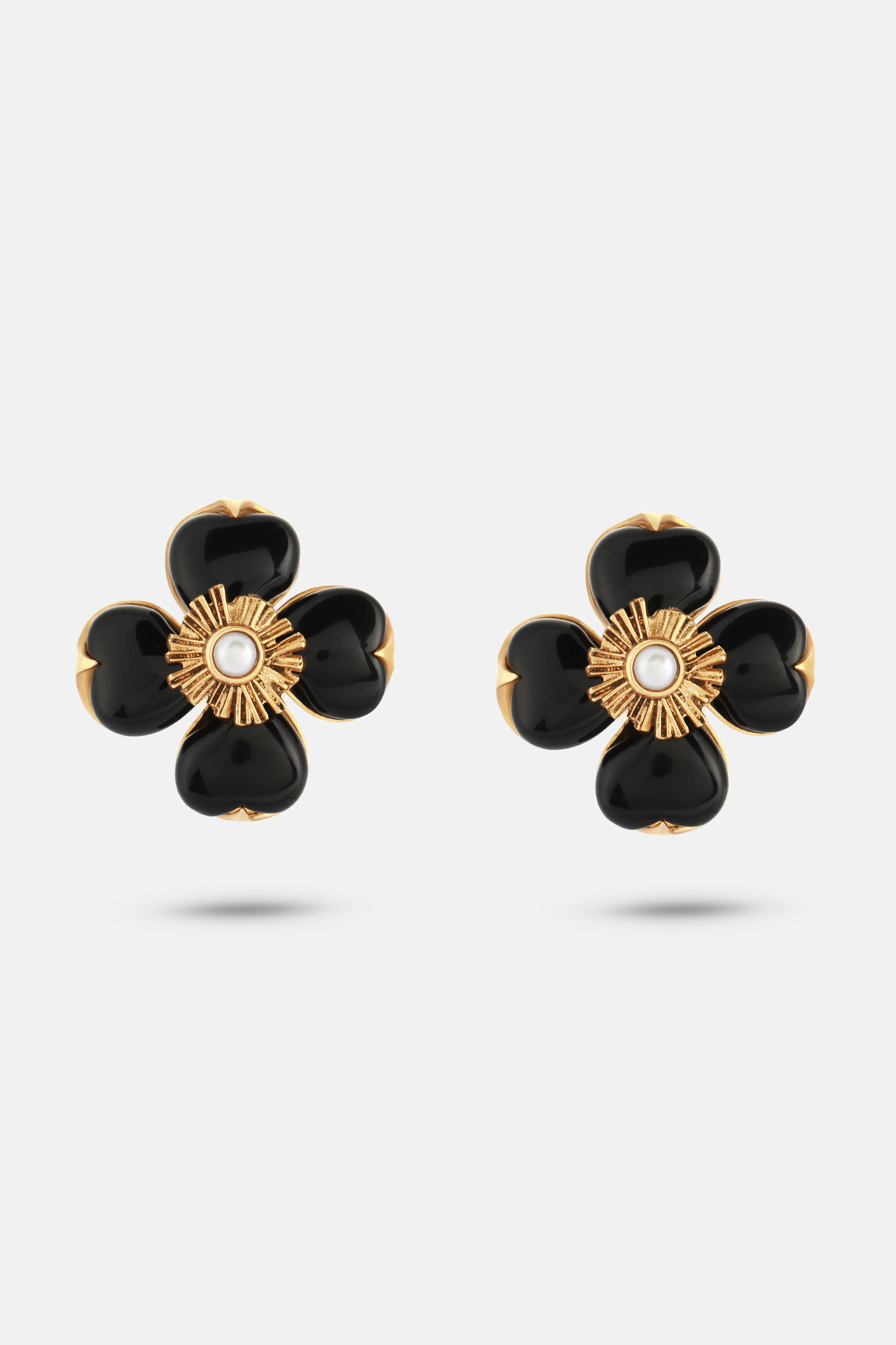 Clip Trefle Agate Earrings in Black