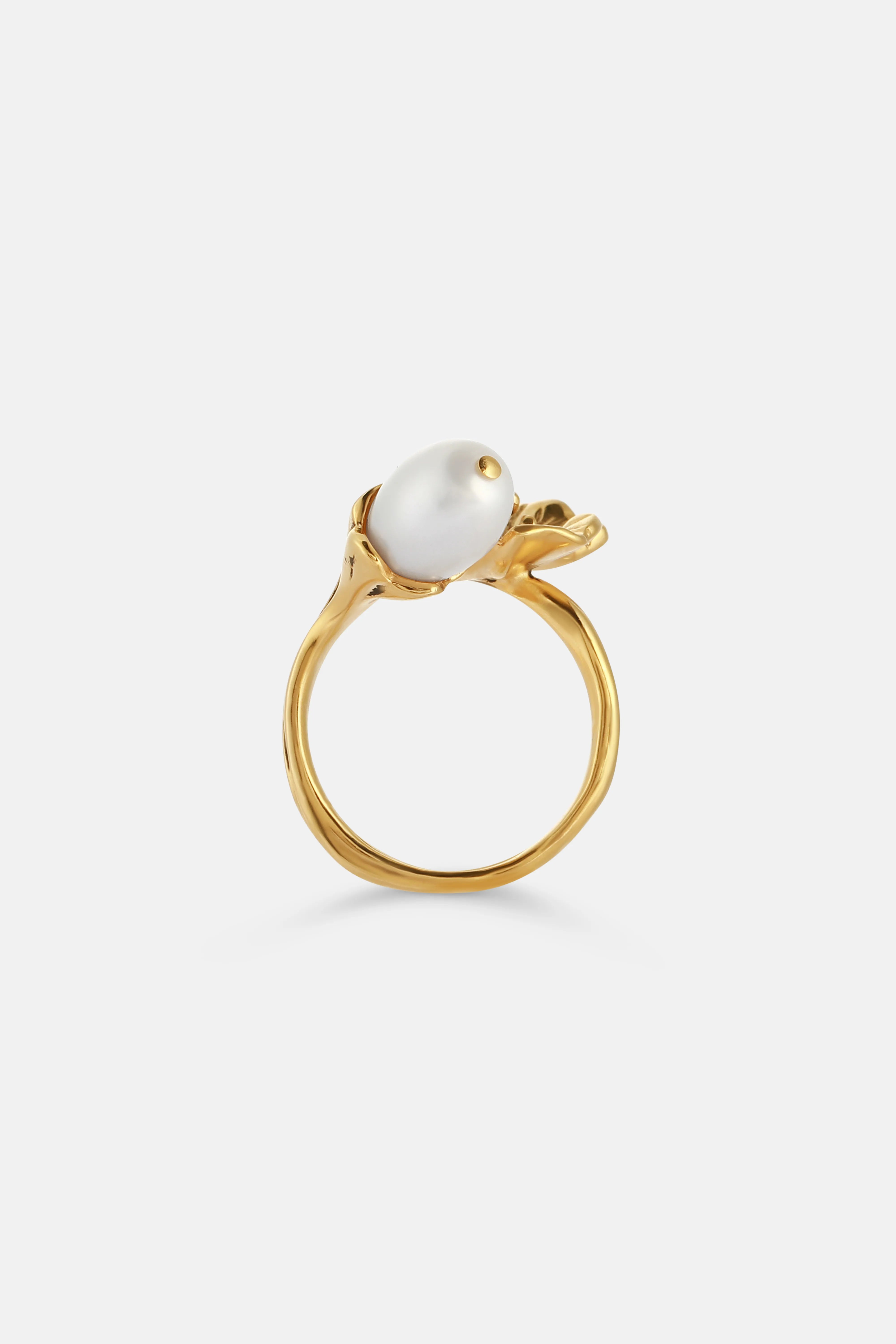 Perle Fleur De Pavot Ring in Gold