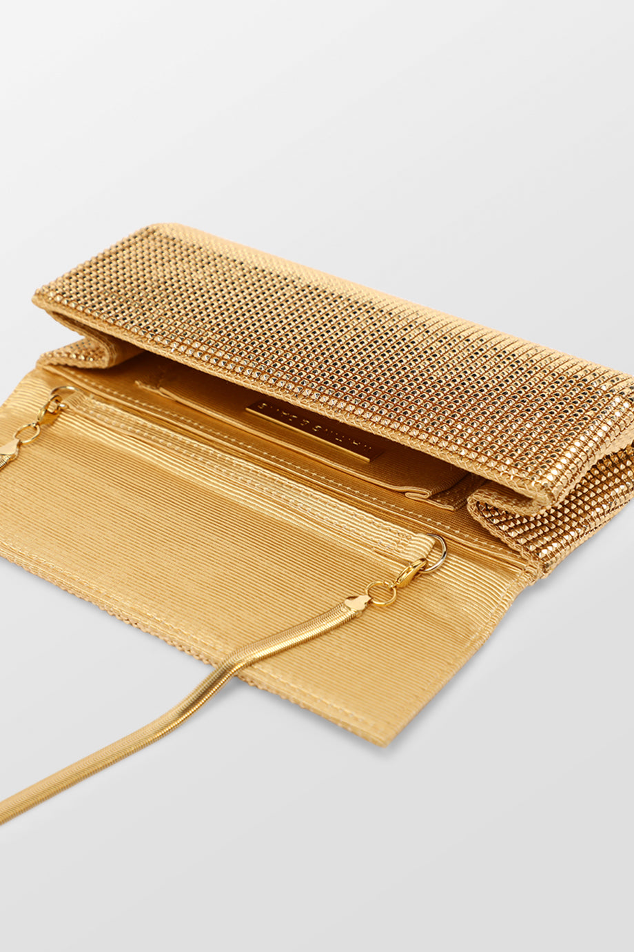 Pyramid Mesh Clutch