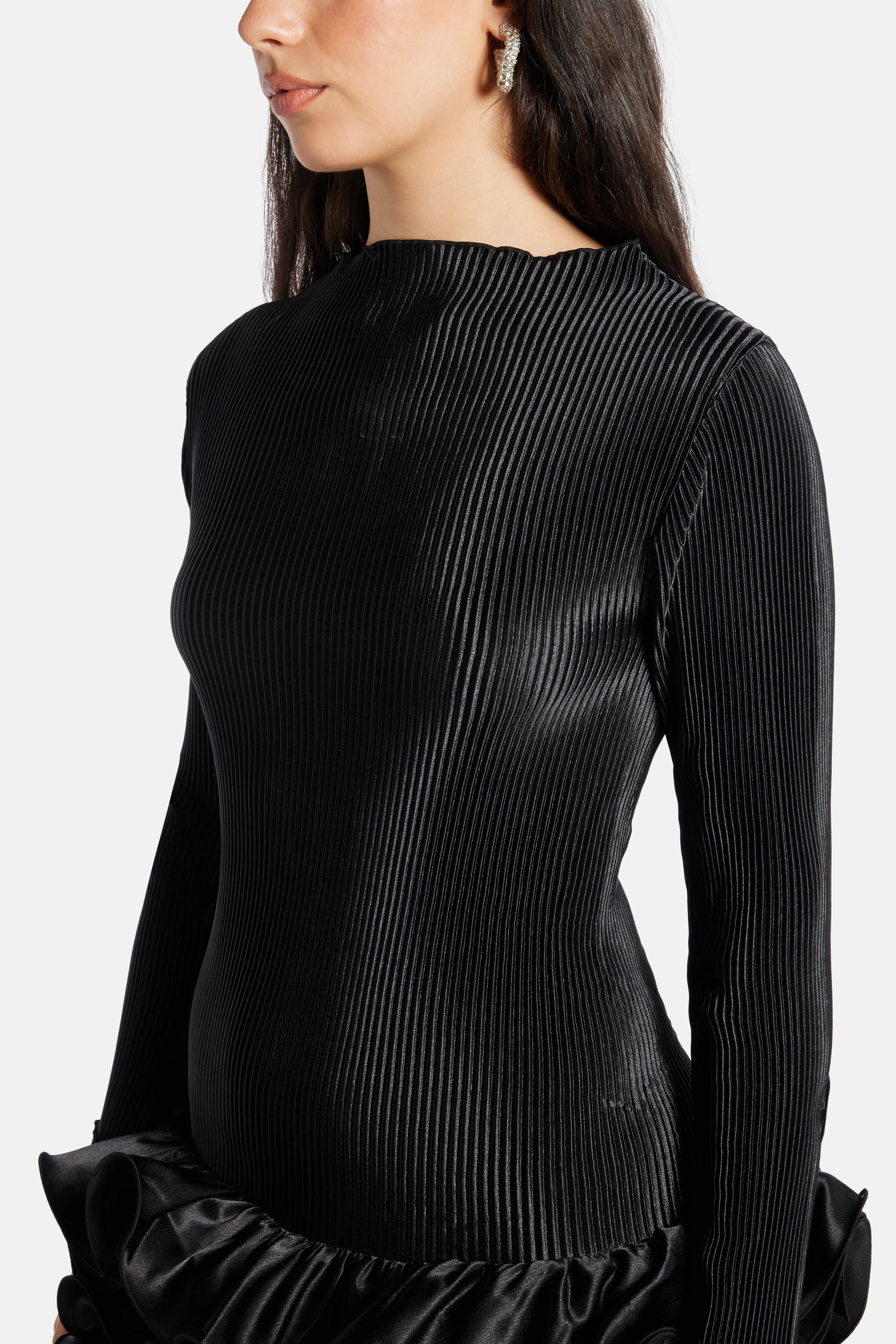 فستان ميني بارك أفنيو مطوي باللون الأسود