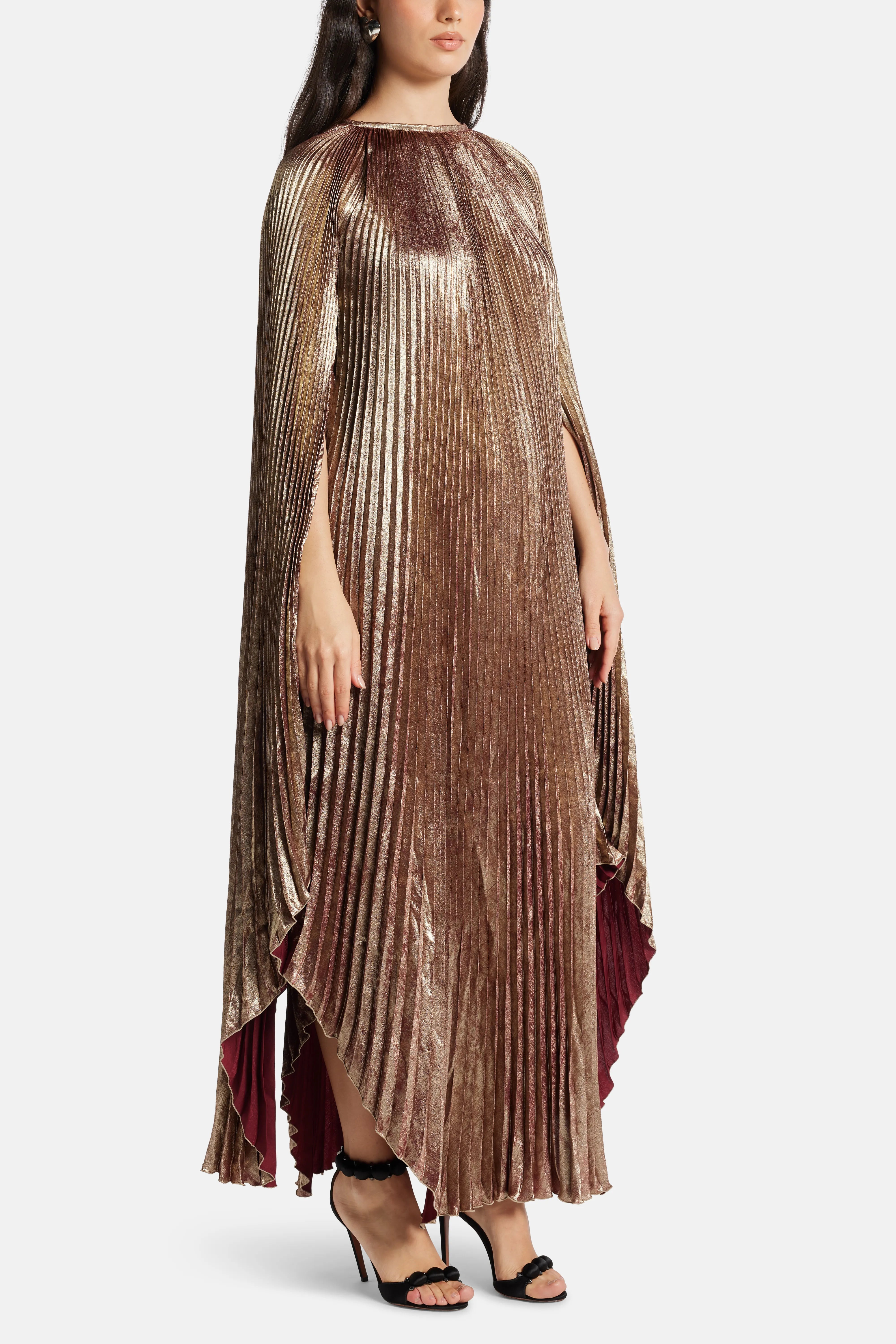 Palais Cape Sleeves Evening Dress in Gold