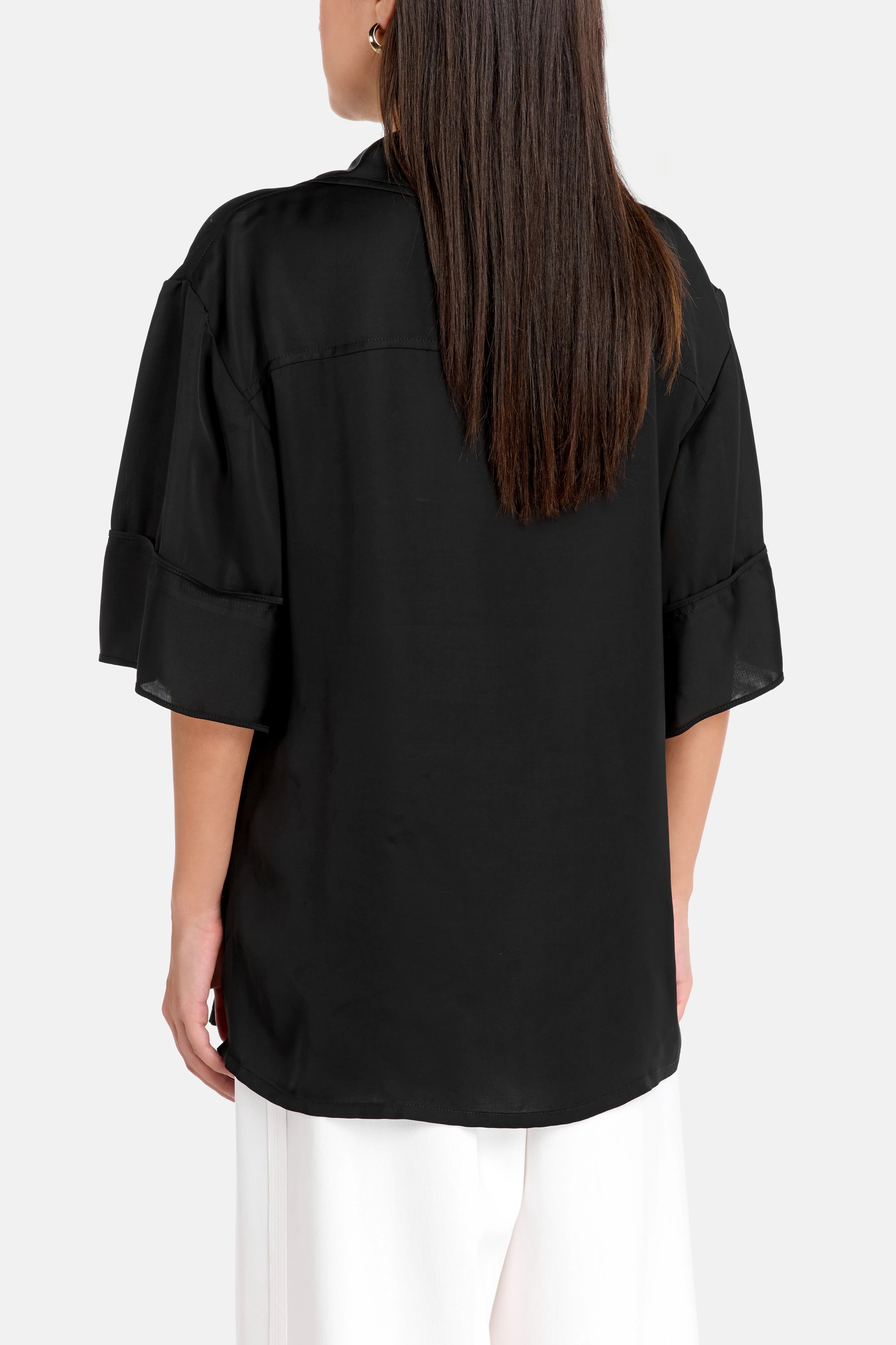 Umini V Neck Blouse in Black