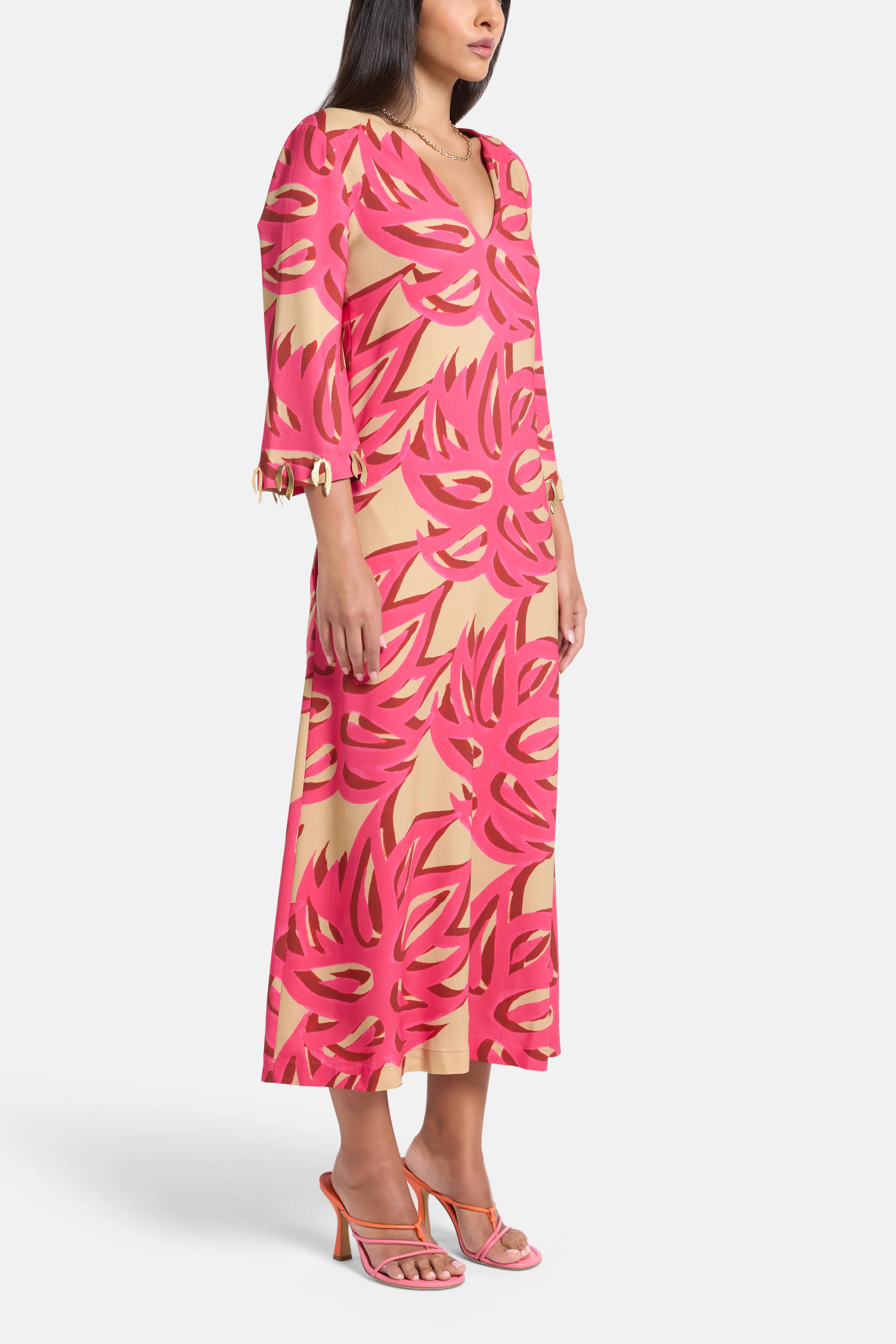 Ismene Sabra V Neck Silk Kaftan in Pink