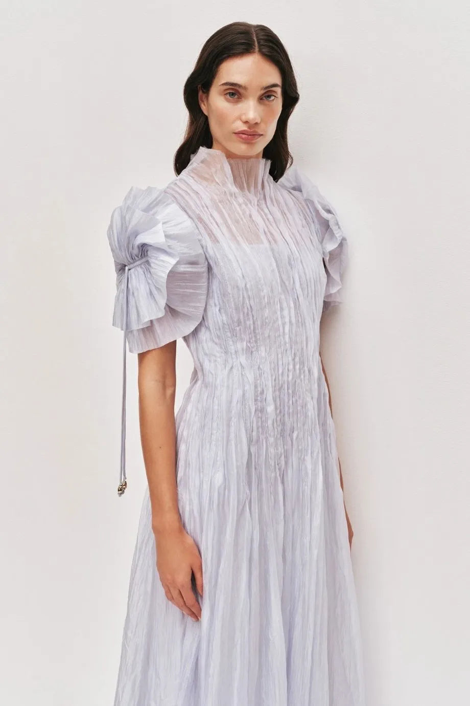 Clara Puffed Sleeves Midi Dress in Blue