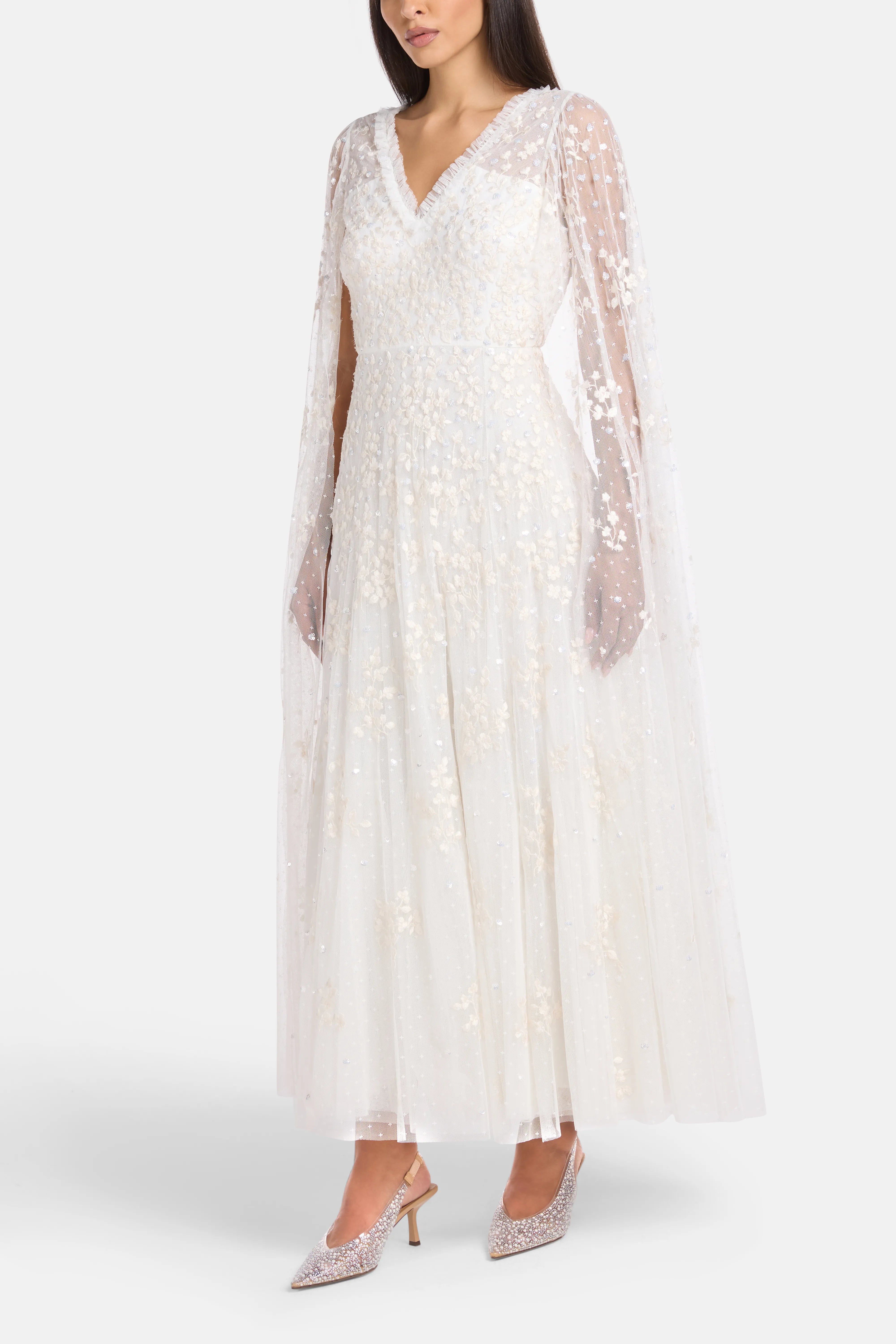 Versailles Ditsy Cape Floral Sequins Evening Dress in White