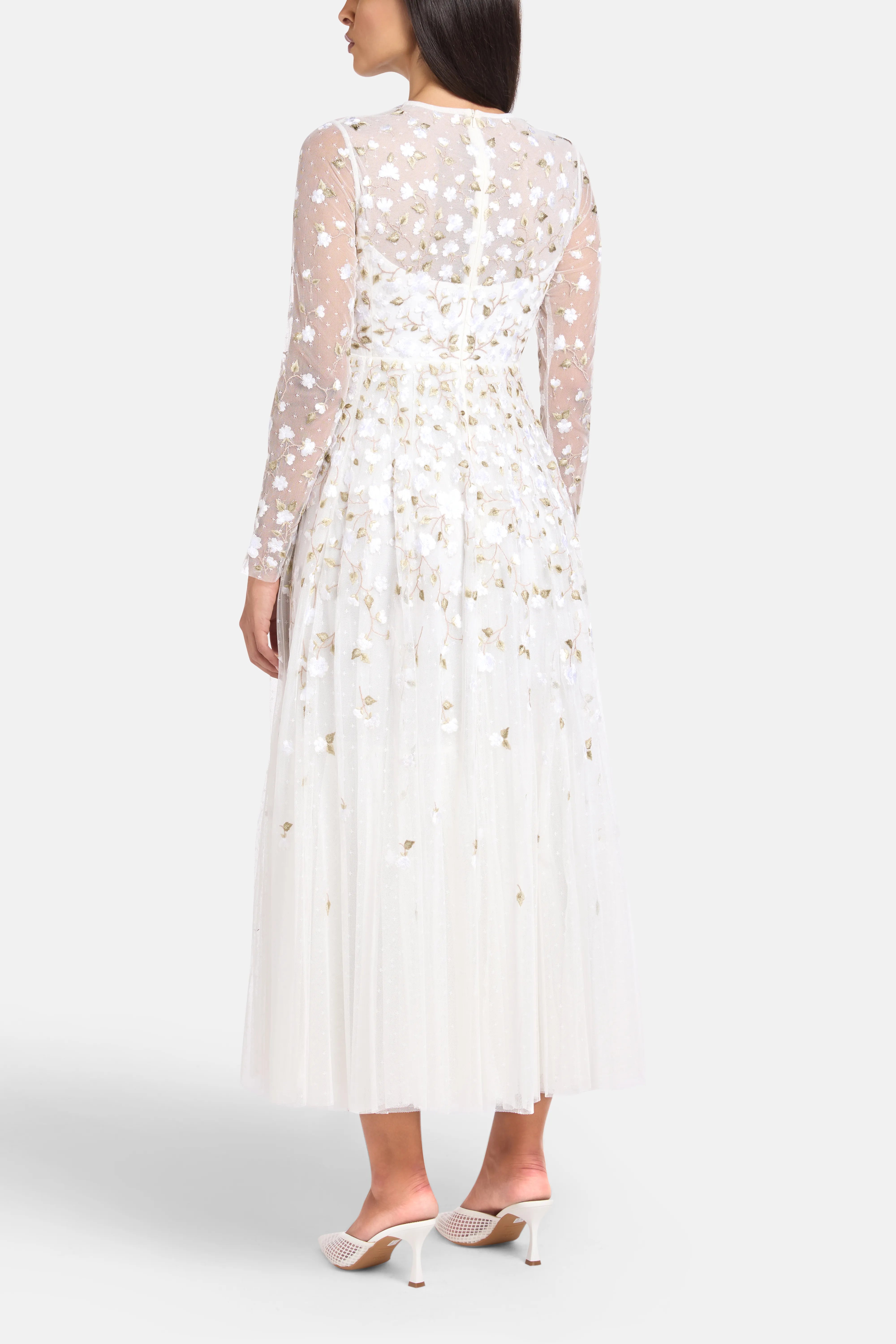 Trailing Roses Floral Evening Dress in White