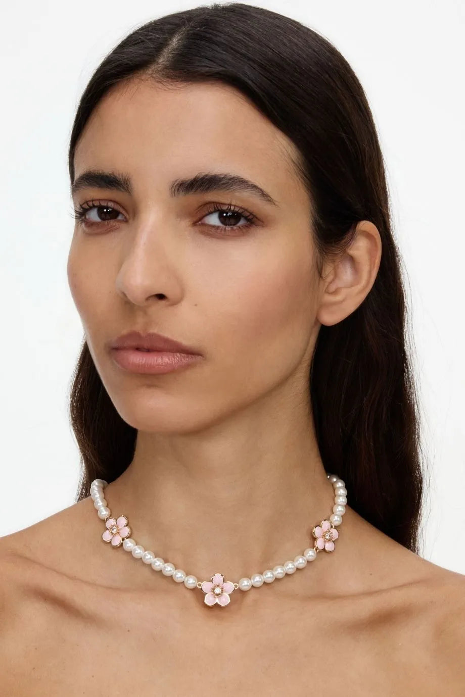 Enamel Floral Pearl Choker Necklace in Pink