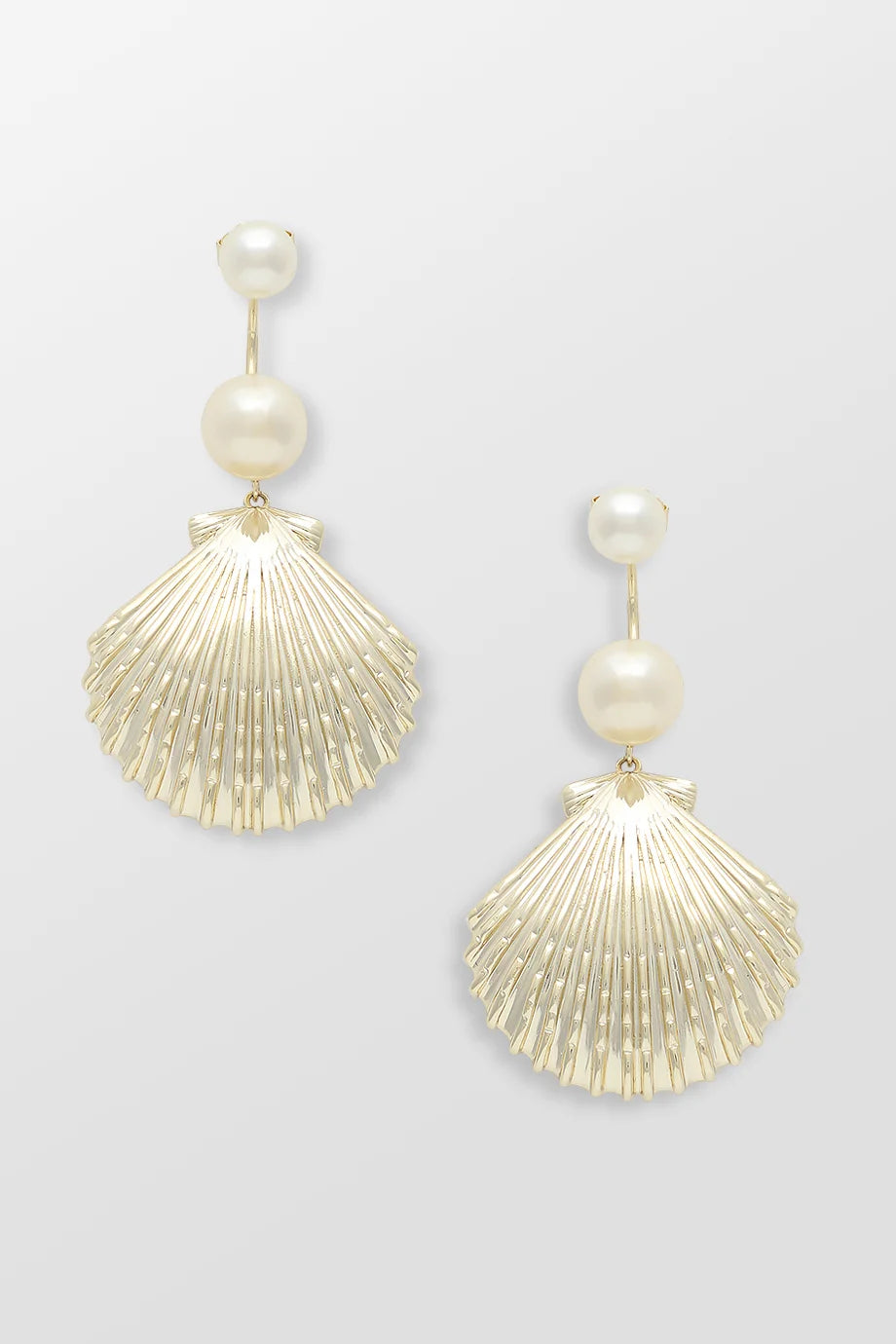 Perla Seashell Drop Earrings
