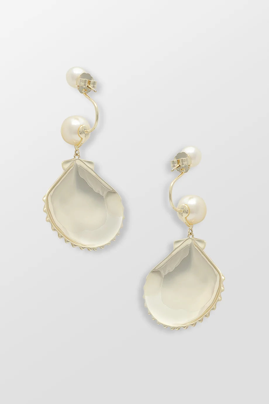 Perla Seashell Drop Earrings