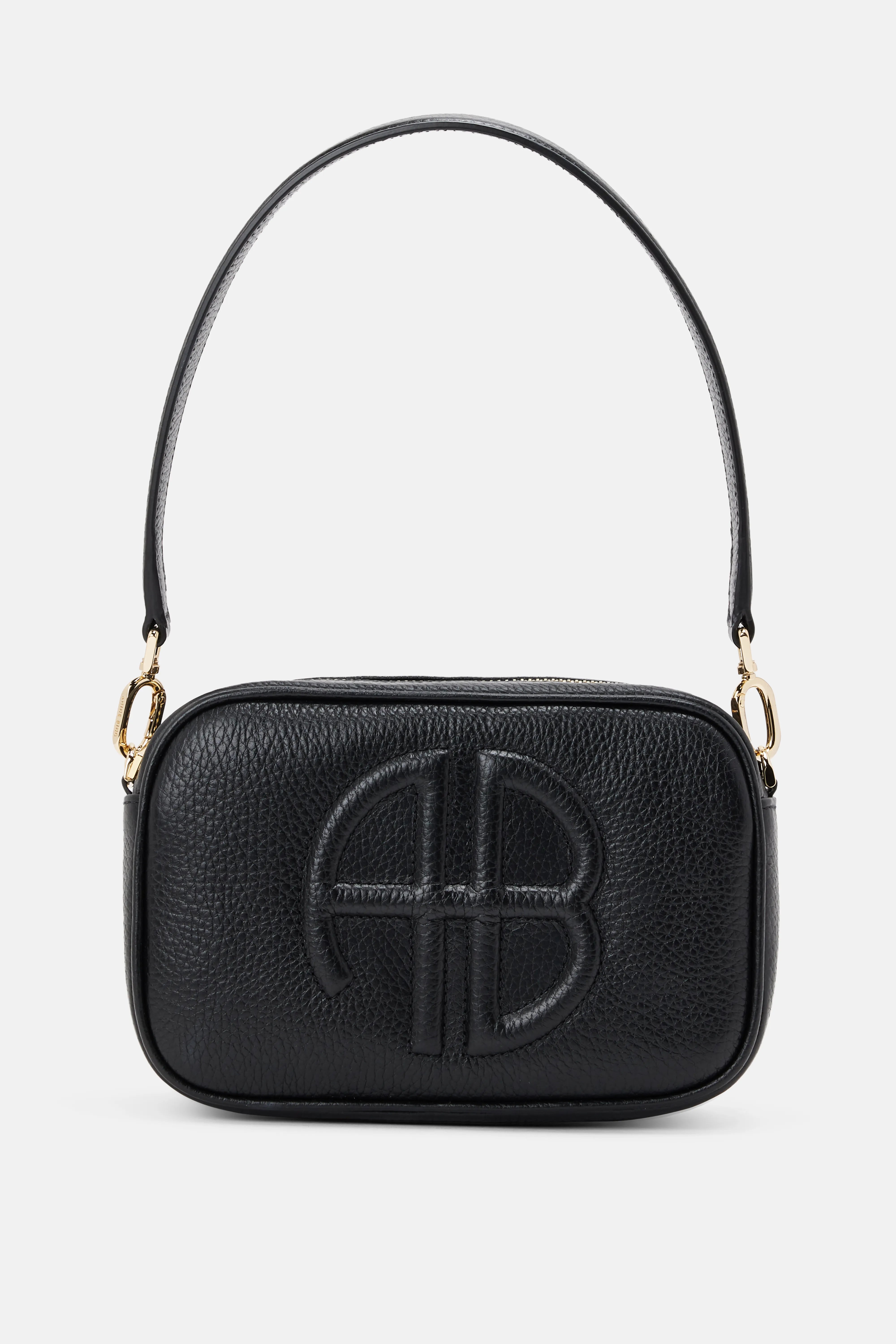 Lili Pebbled Shoulder Bag in Black