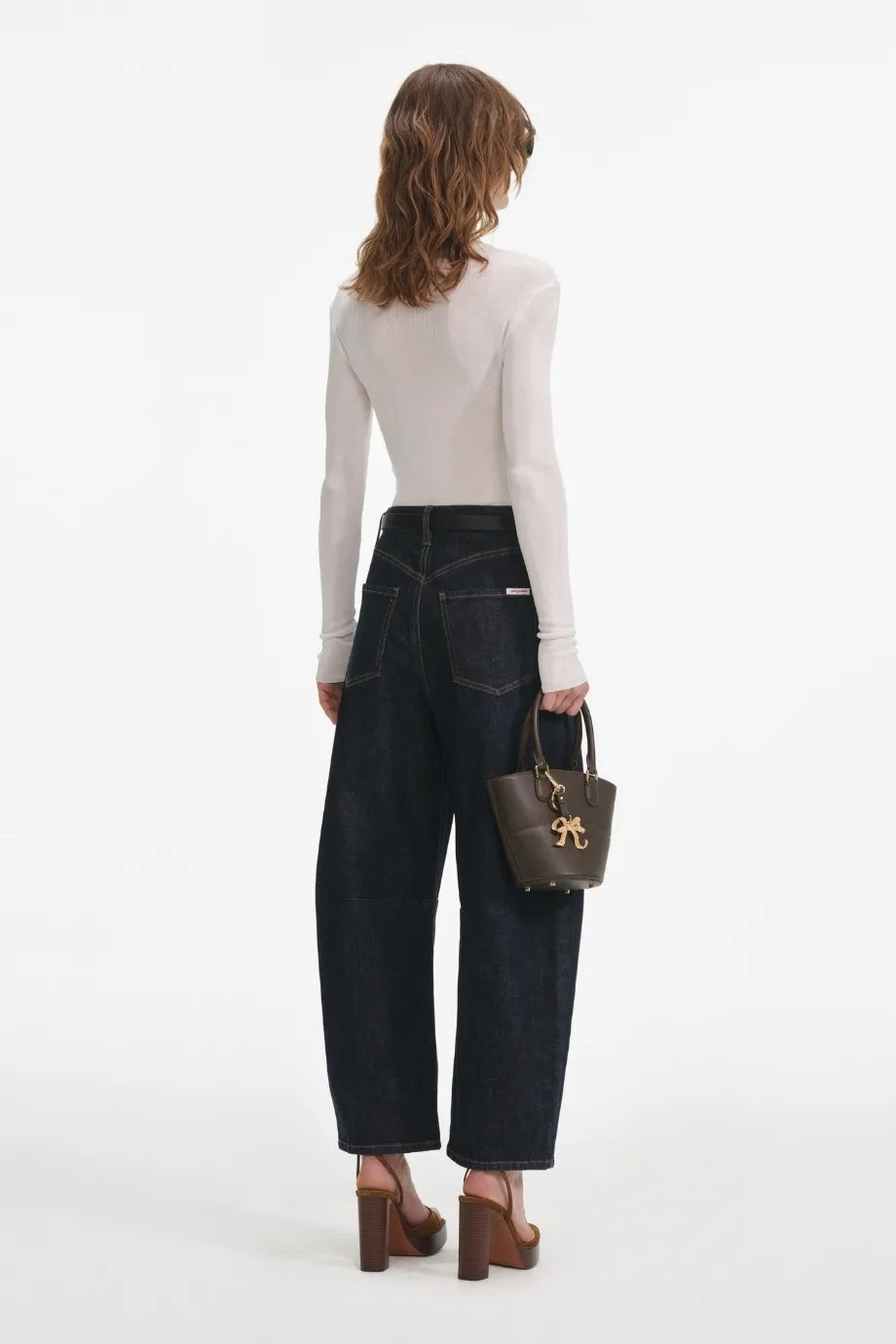 Cotton Barrel Jeans in Blue