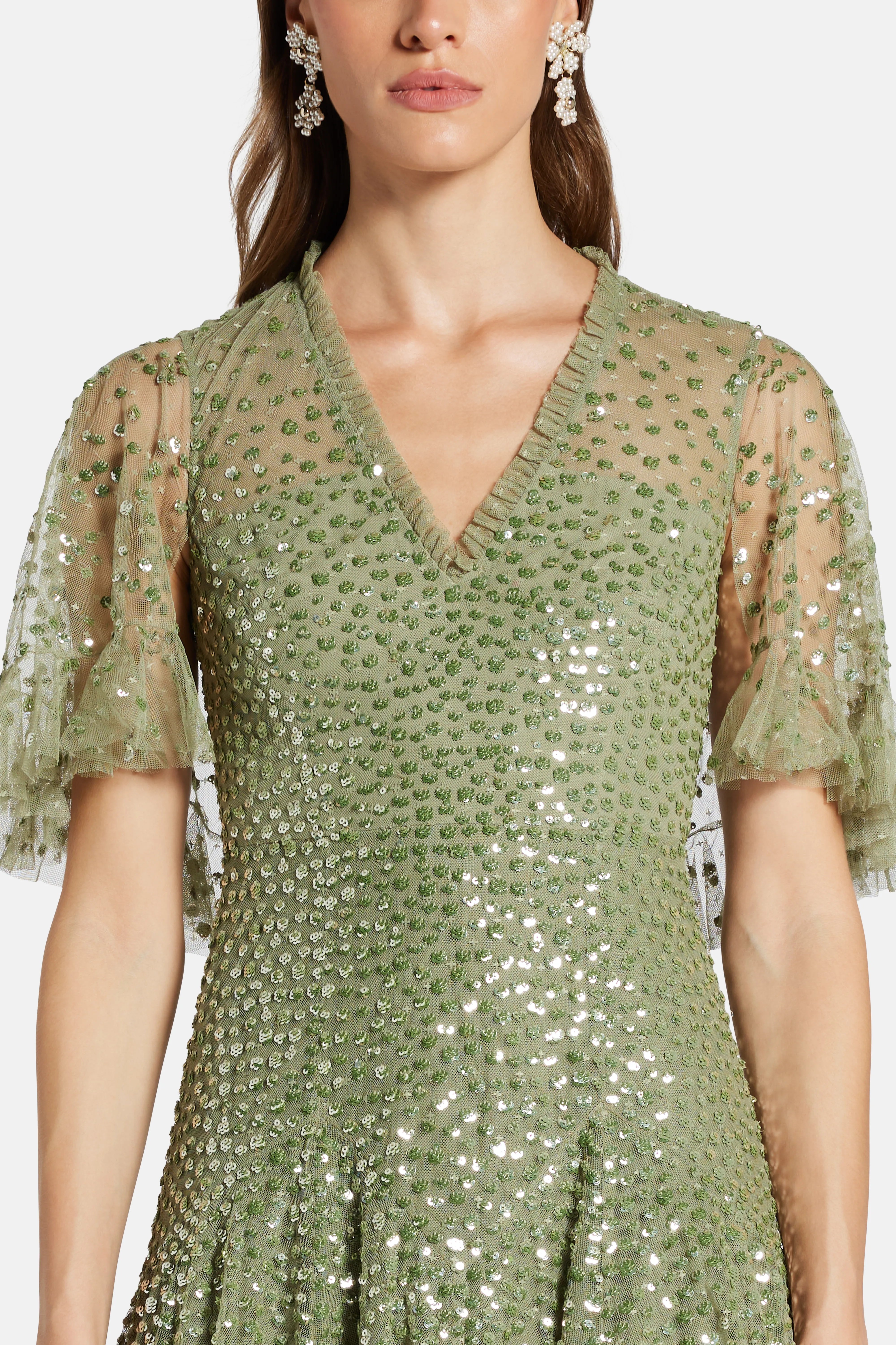 Dappled V Neck Sequin Cape Evening Dress in Green