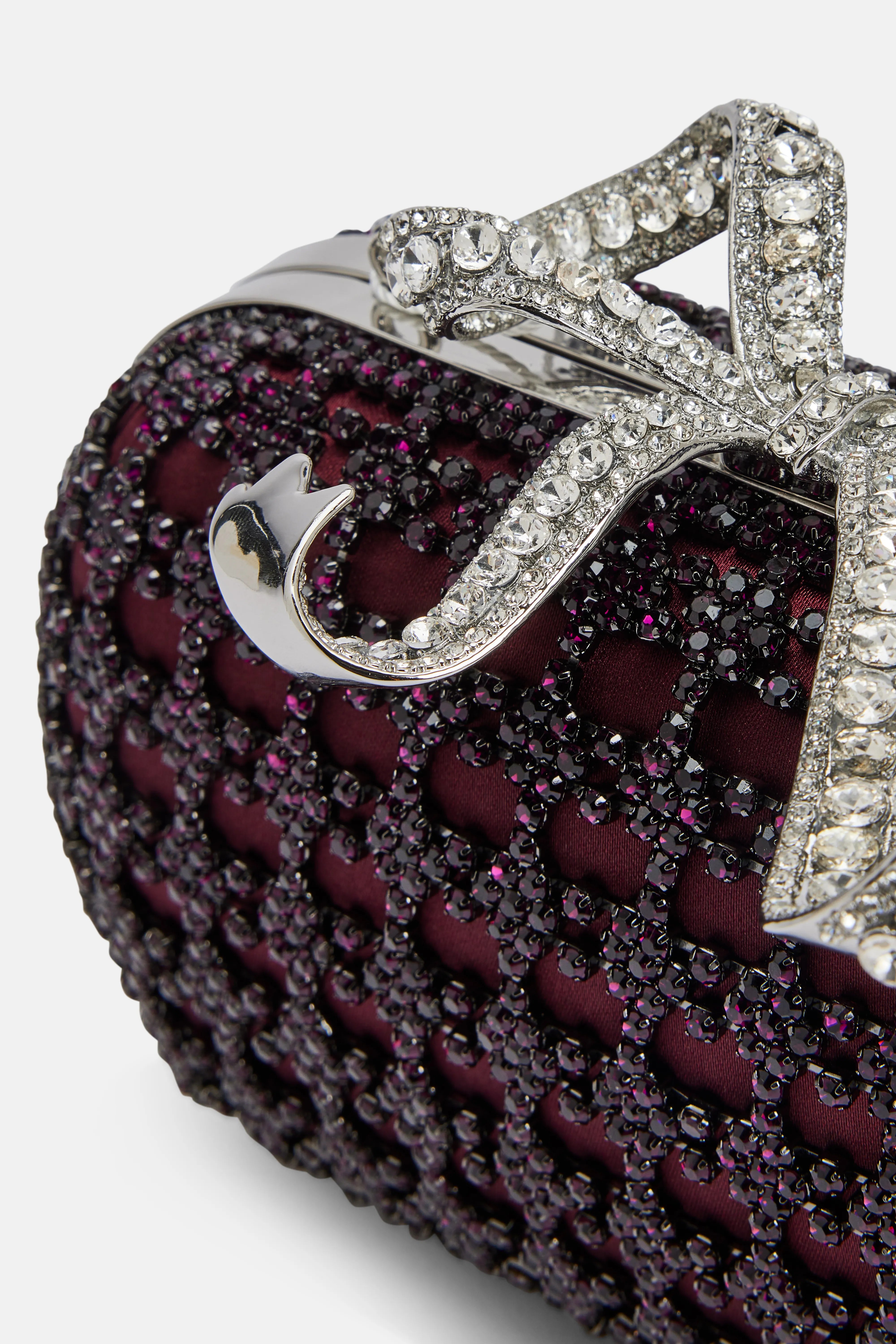 Chainmail Clutch Bag in Burgundy