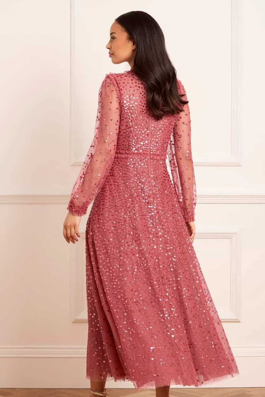 Dappled Sequin Round Neck Long Sleeves Evening Dress in Maroon