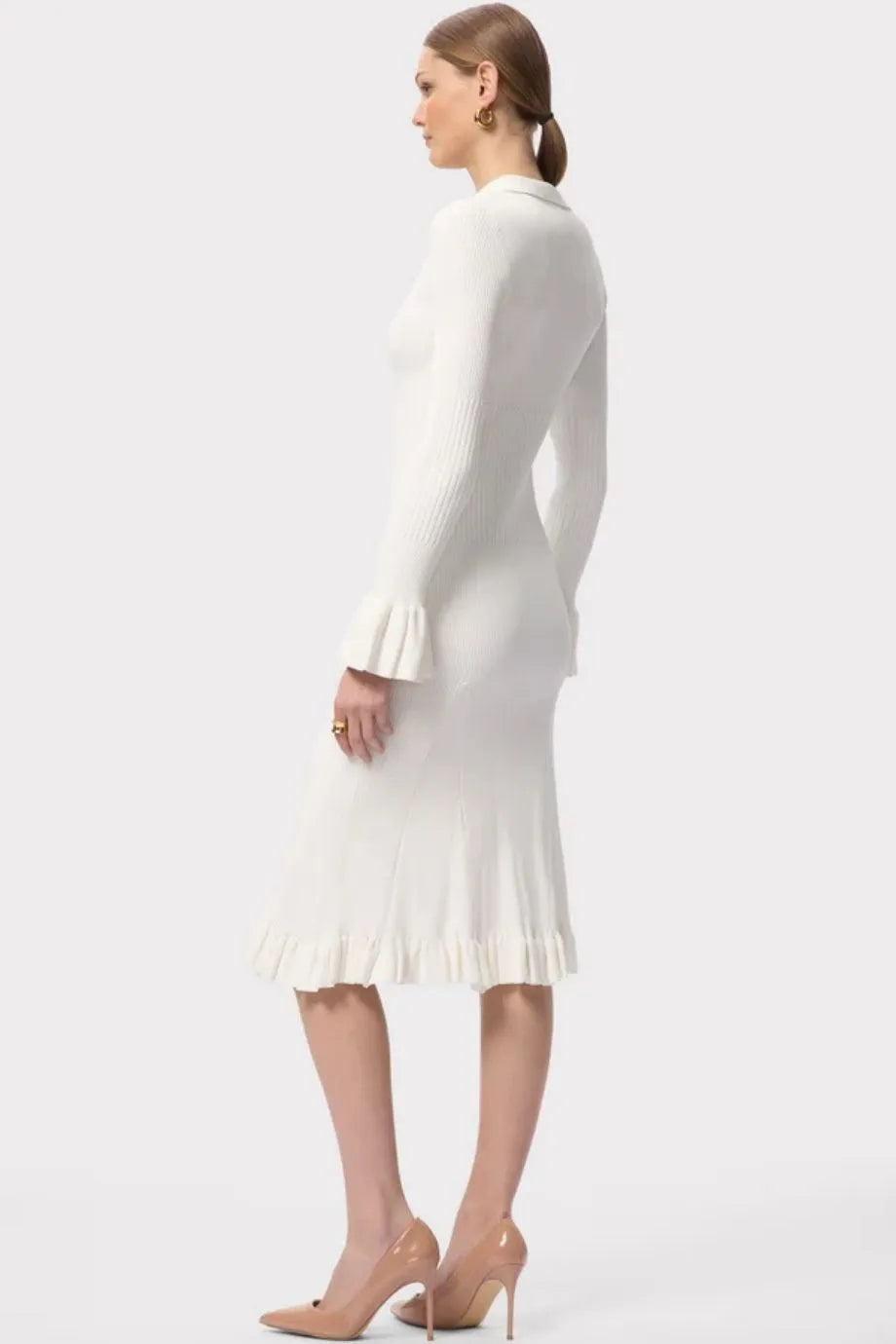 Hallie Long Sleeves V Neck Knit Midi Dress In Cream