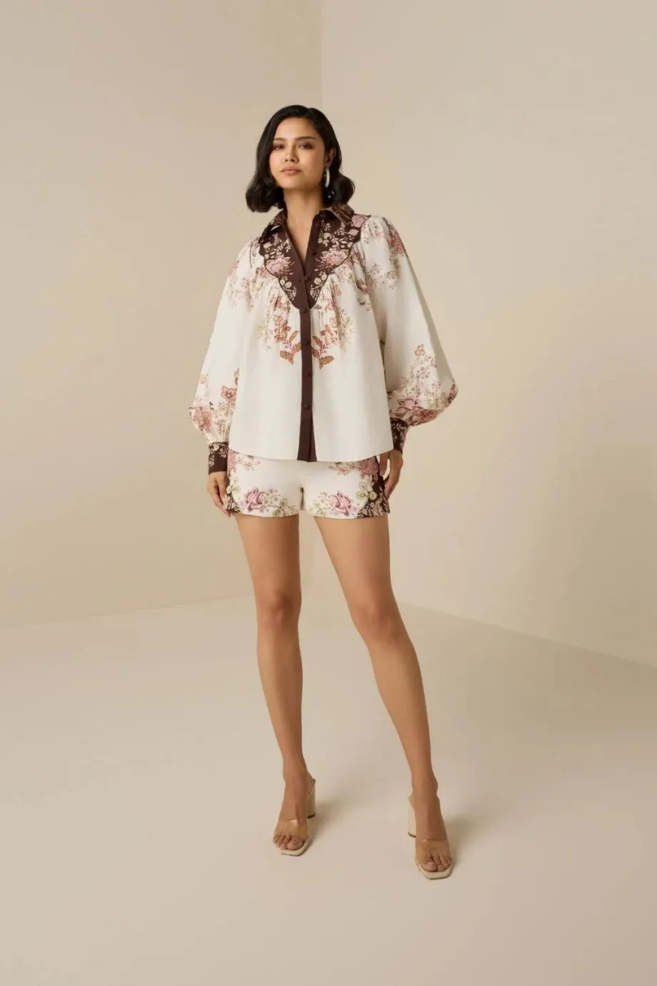 Diza Floral Long Sleeves Collared Linen Blouse in White