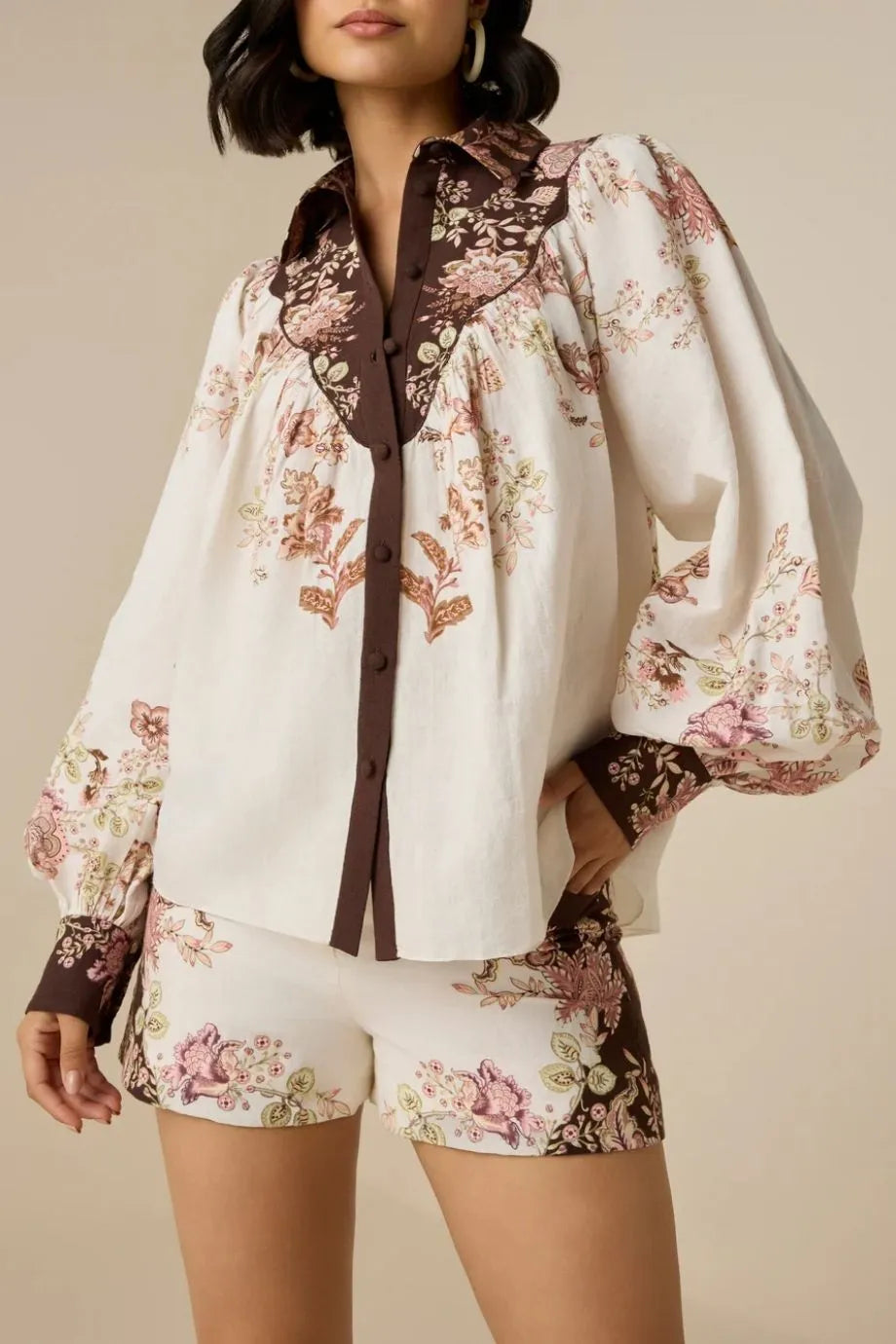 Diza Floral Long Sleeves Collared Linen Blouse in White