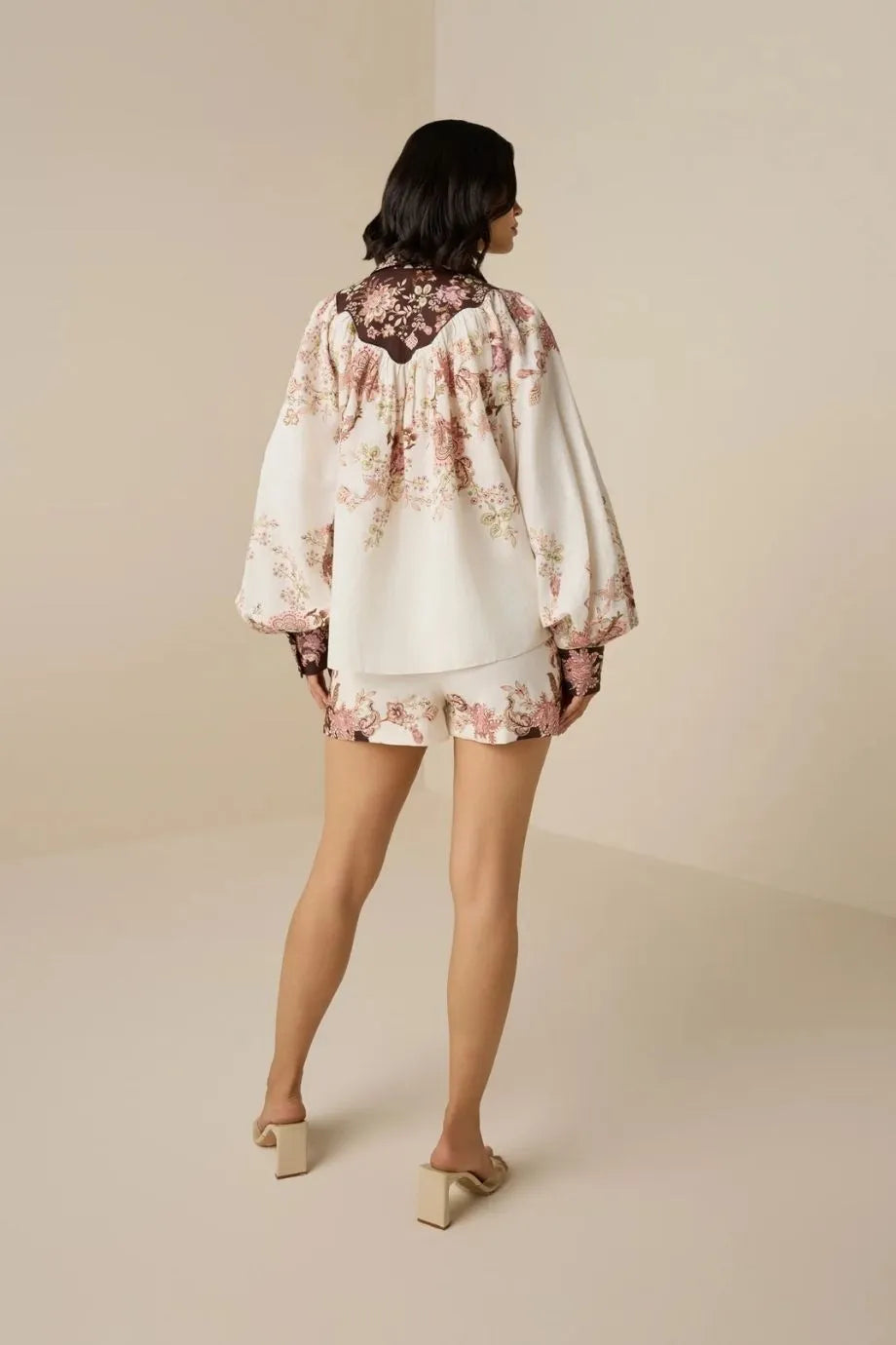Diza Floral Long Sleeves Collared Linen Blouse in White