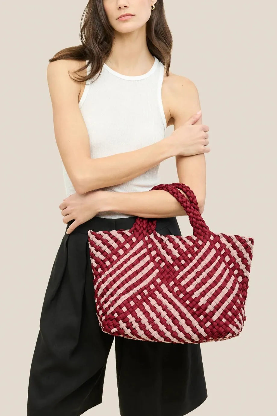 St. Barths Double Weave Woven Medium Tote Bag in Red With Pouch