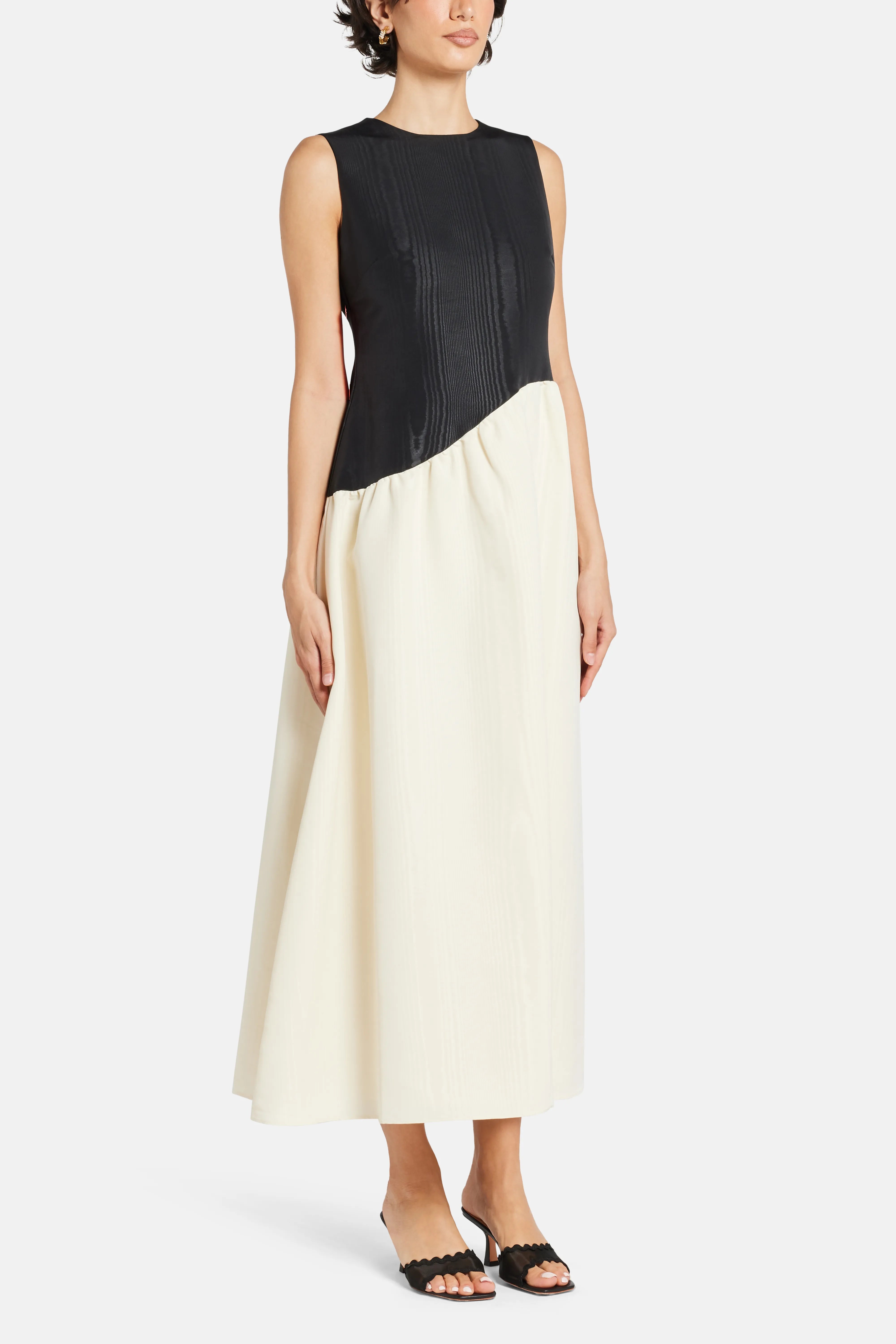 Laurel Moire Sleeveless Midi Dress in Black and White