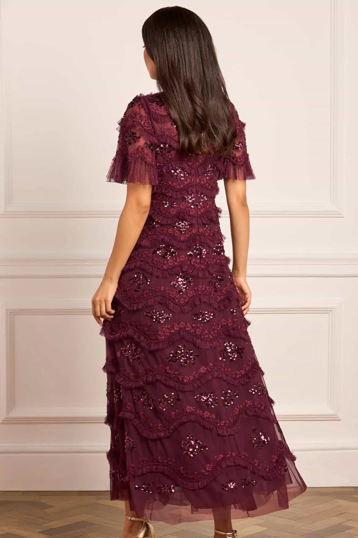 Daisy Wave Sequin Evening Dress in Maroon